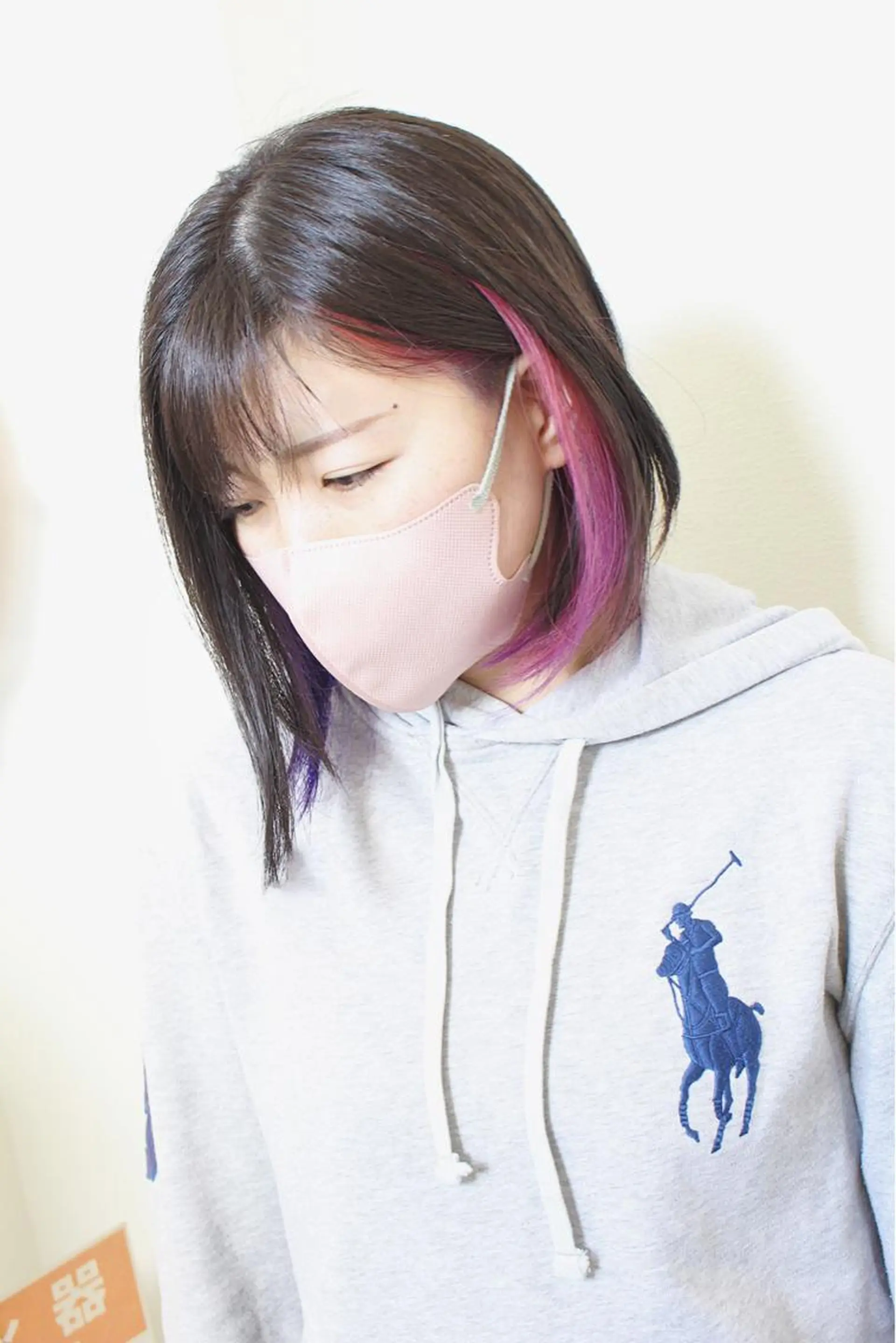 ショート カラー イヤリングカラー ピンクカラー パープルカラー ボブ ヘアカラー 土居 正季のヘアスタイル