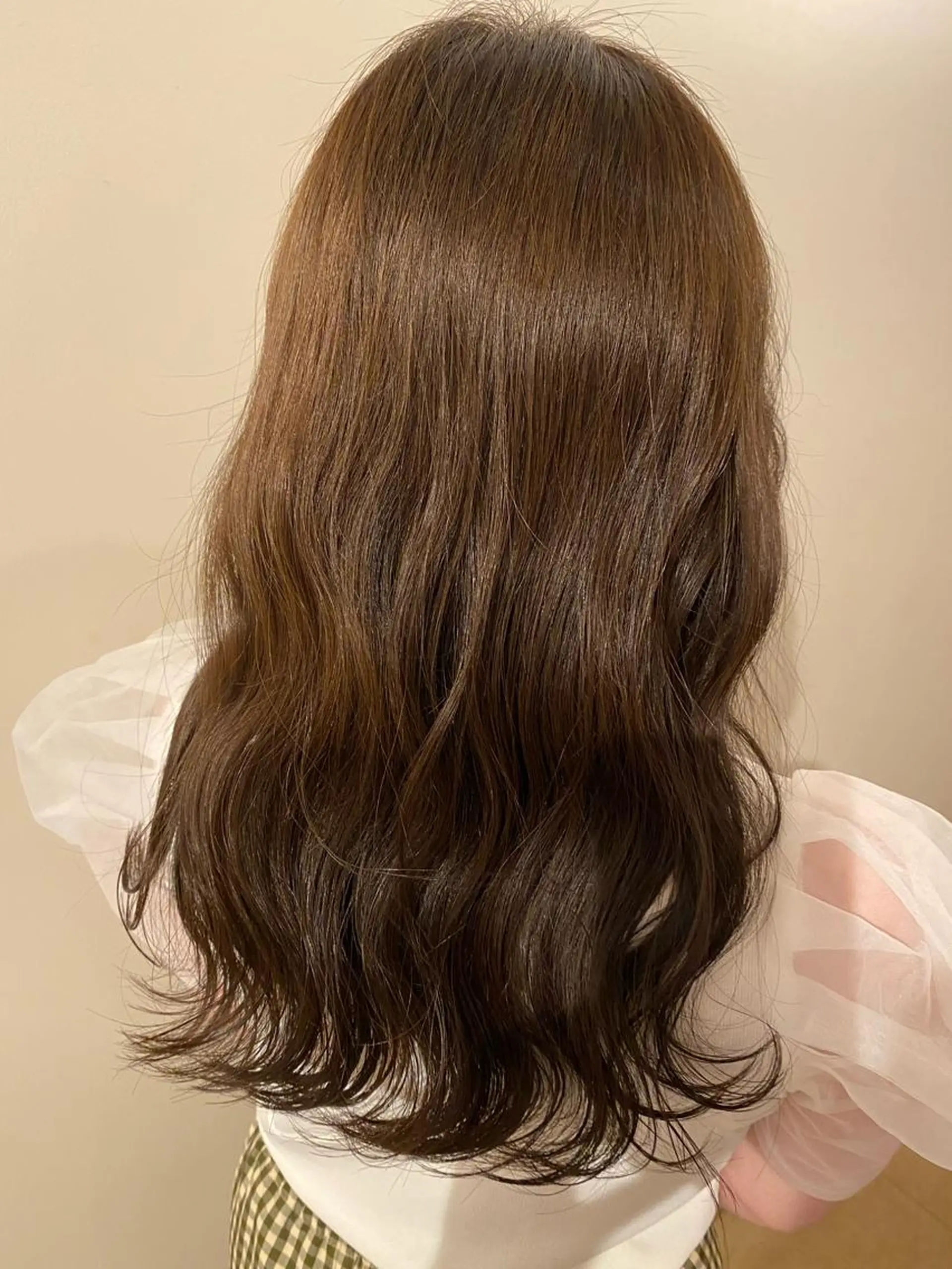 ロング カラー アッシュ ベージュカラー トリートメント あべ しおりのヘアスタイル