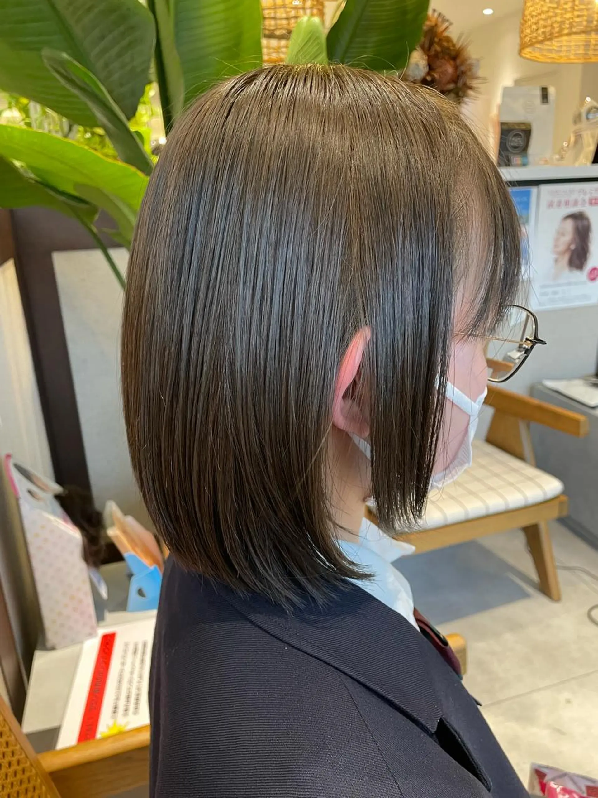ショート カラー ベージュカラー オリーブベージュ ヘアカラー 高木 櫻のヘアスタイル