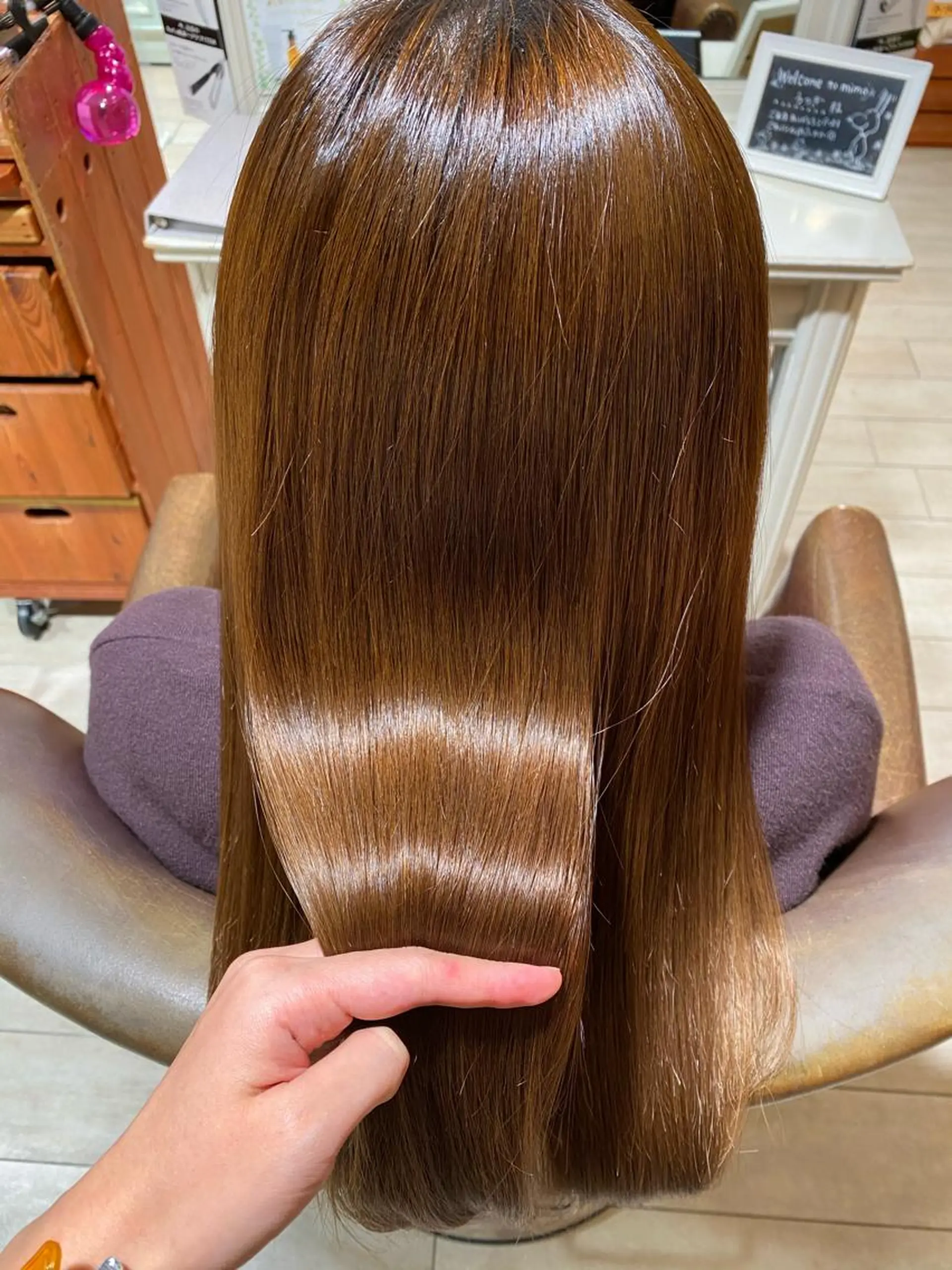 ロング 髪質改善 トリートメント カット 縮毛矯正 大久保 愛のヘアスタイル