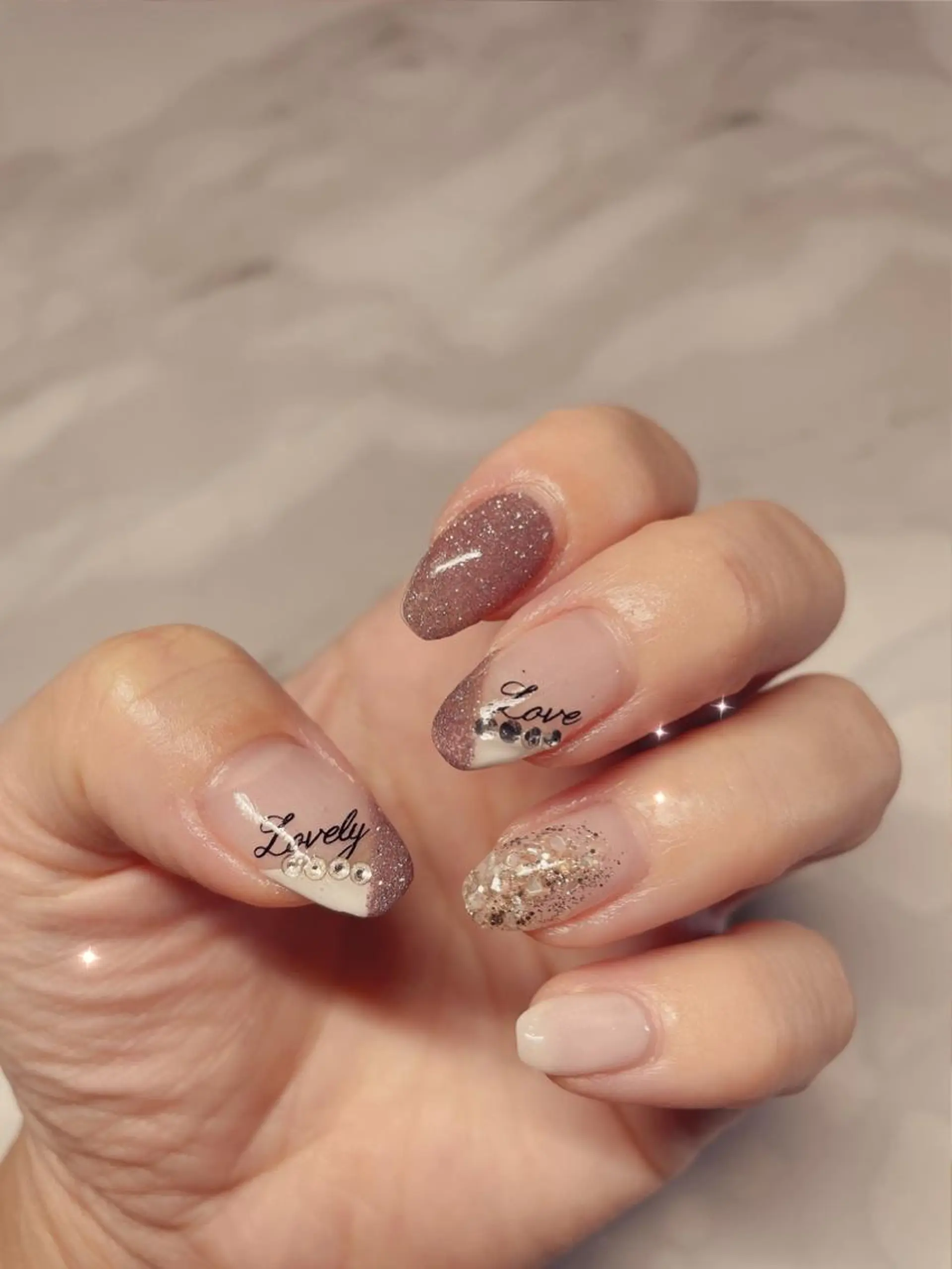 ミディアム ハンドネイル WELINA nail salonのエステ・リラクイメージ