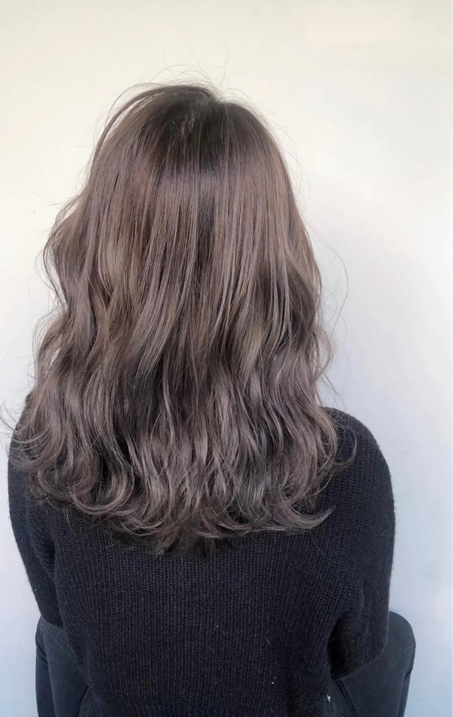セミロング カラー ブリーチ 透明感カラー グレージュ 骨格整形カット/ ショート✂️堀夢哉のヘアスタイル