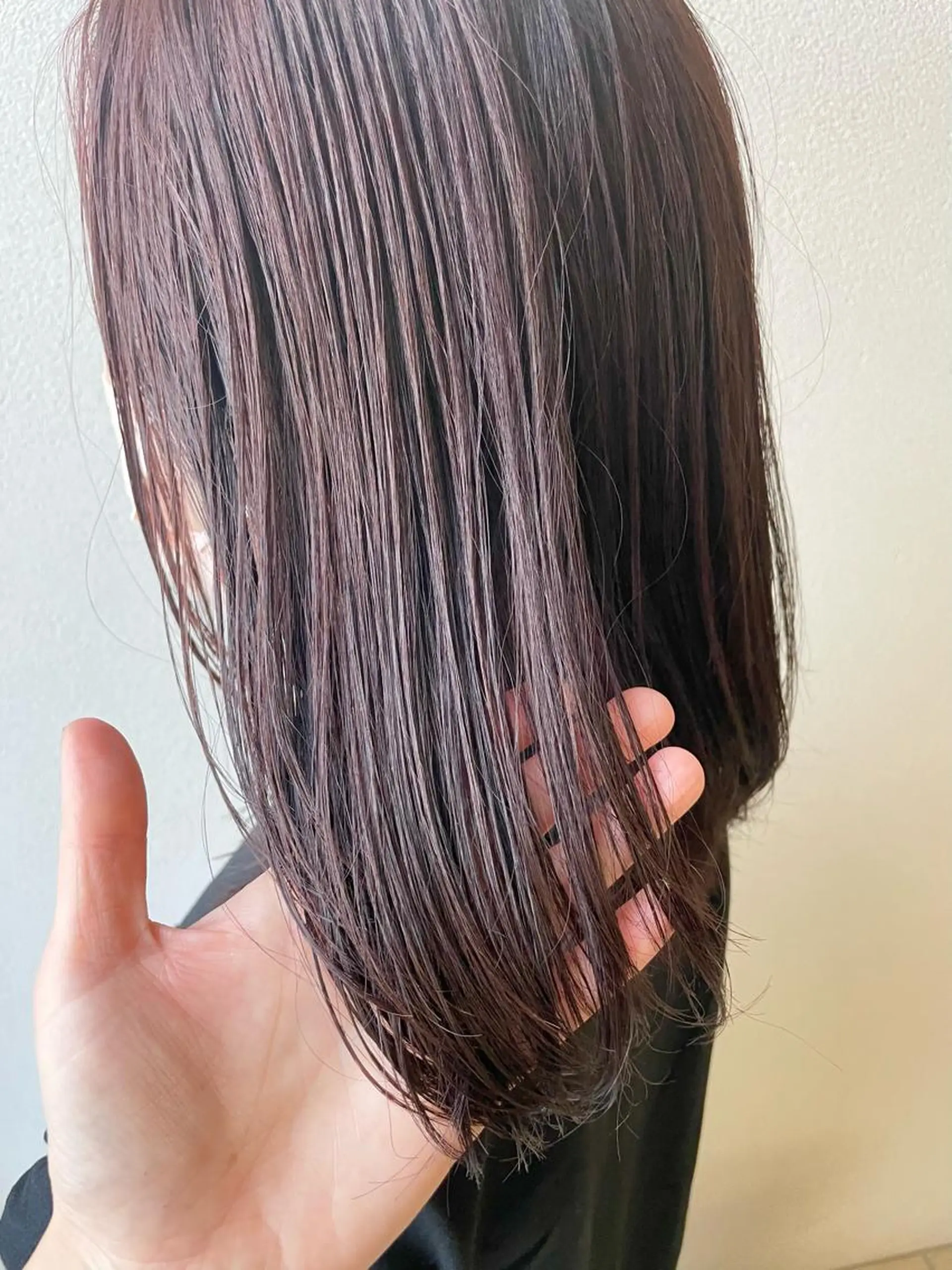 ミディアム カラー ブラウンカラー ピンクカラー ピンクブラウン ヘアカラー 沢田 瞳のヘアスタイル