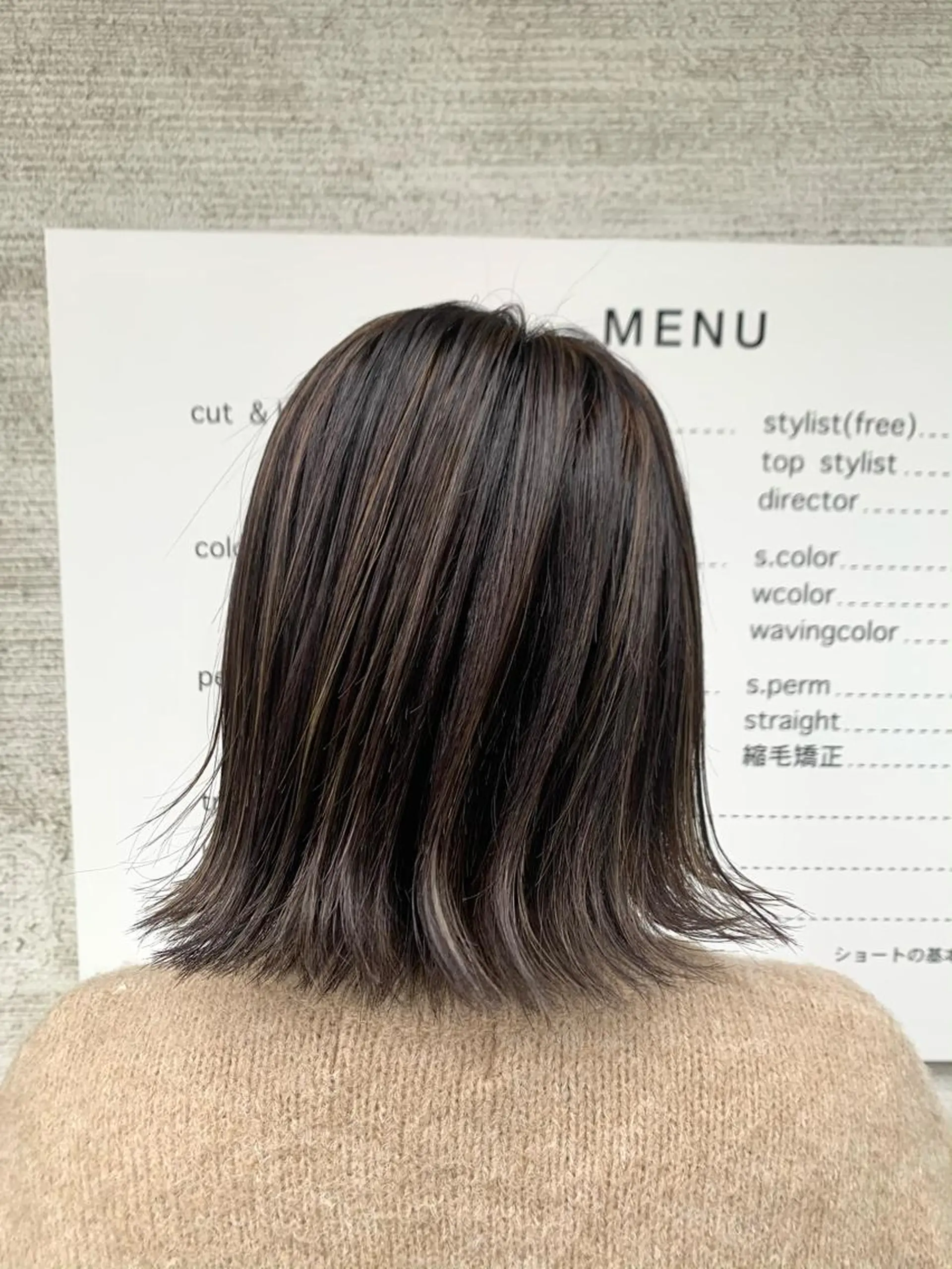 ミディアム ハイライト ハニーバイ コードのヘアスタイル