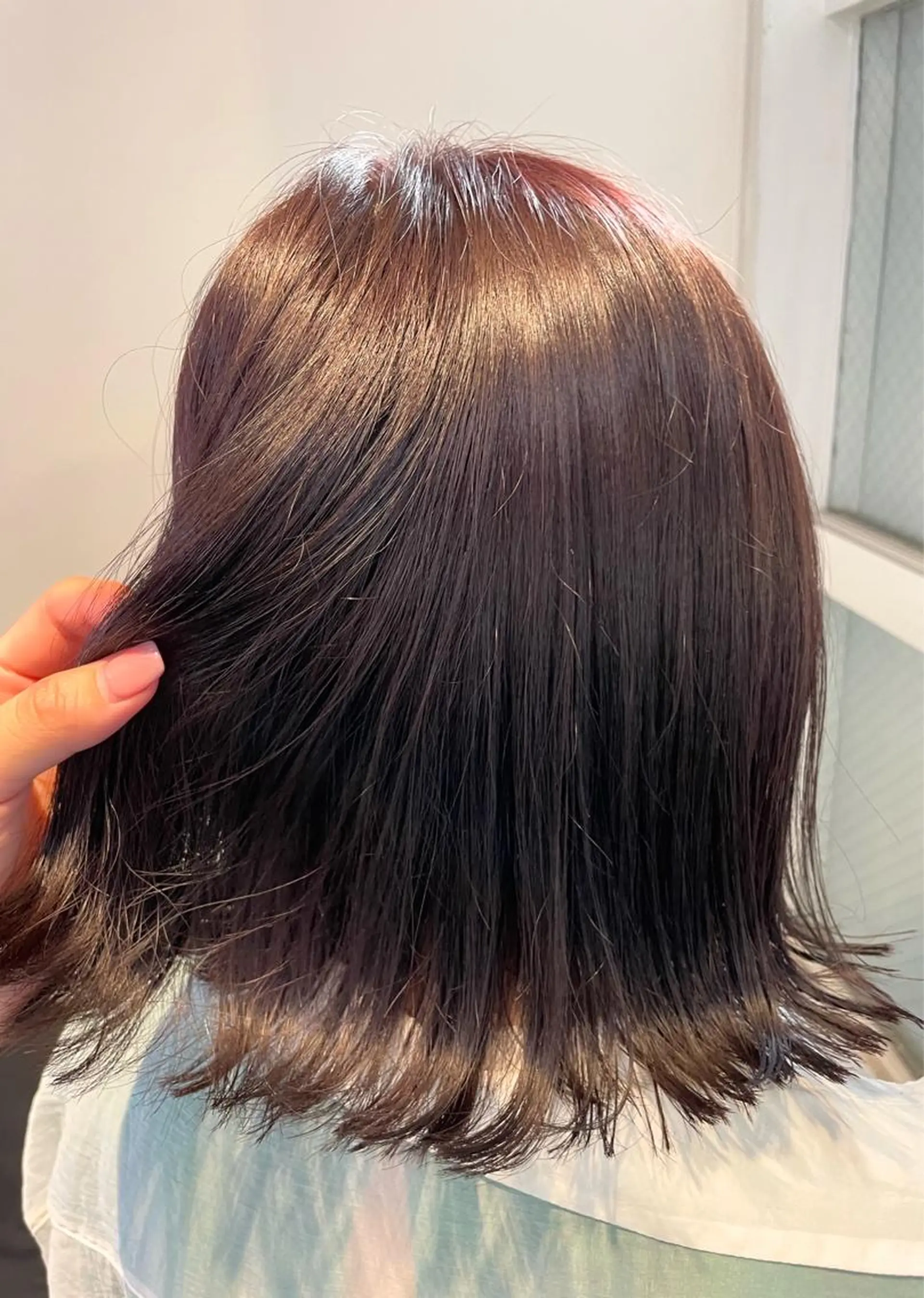 ショート カラー 中村 海波のヘアスタイル