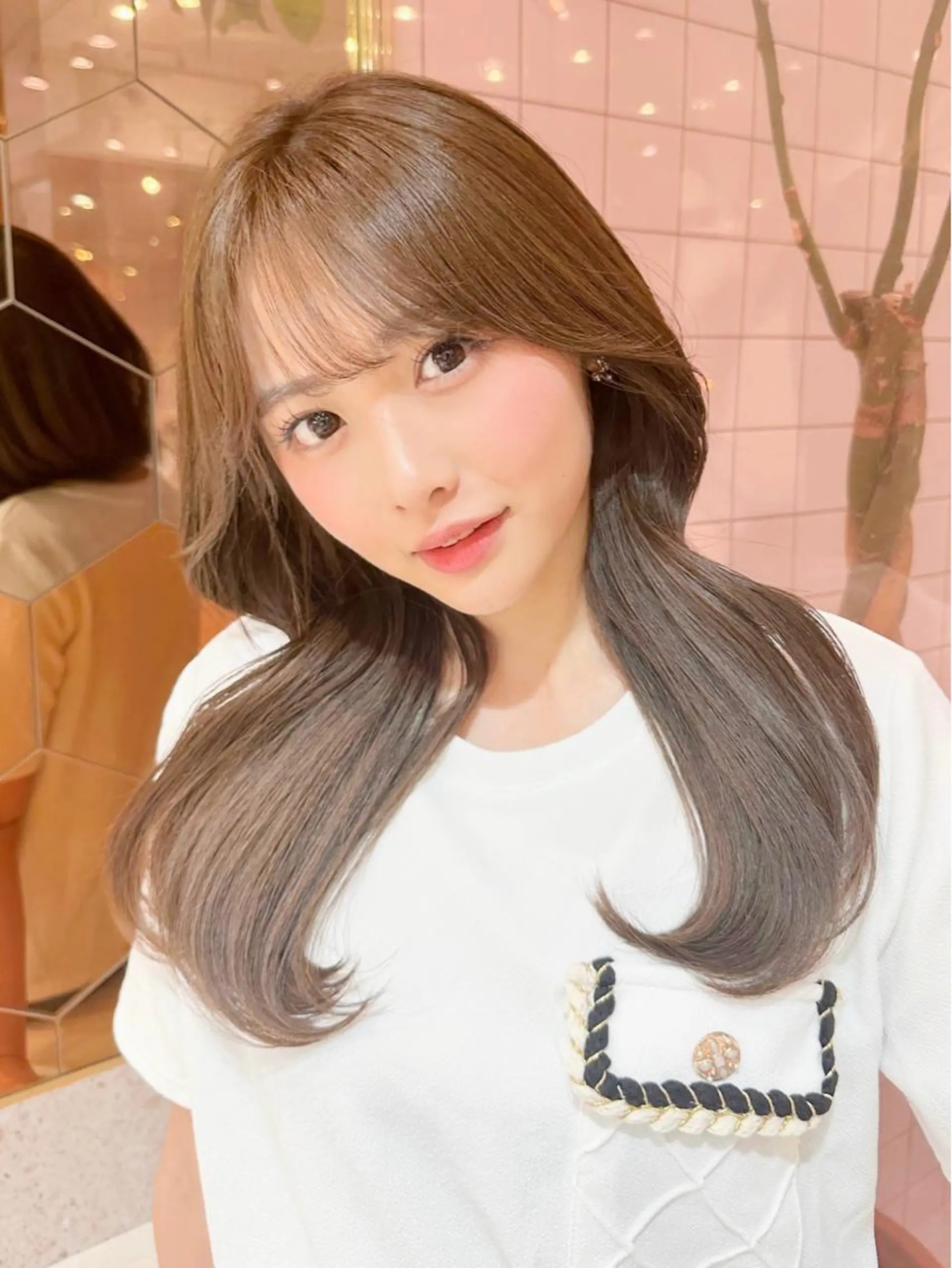 セミロング カット ヘアカラー トリートメント ヘッドスパ ヘアセット 韓国レイヤー/透明感 カラー/髪質改善角所のヘアスタイル