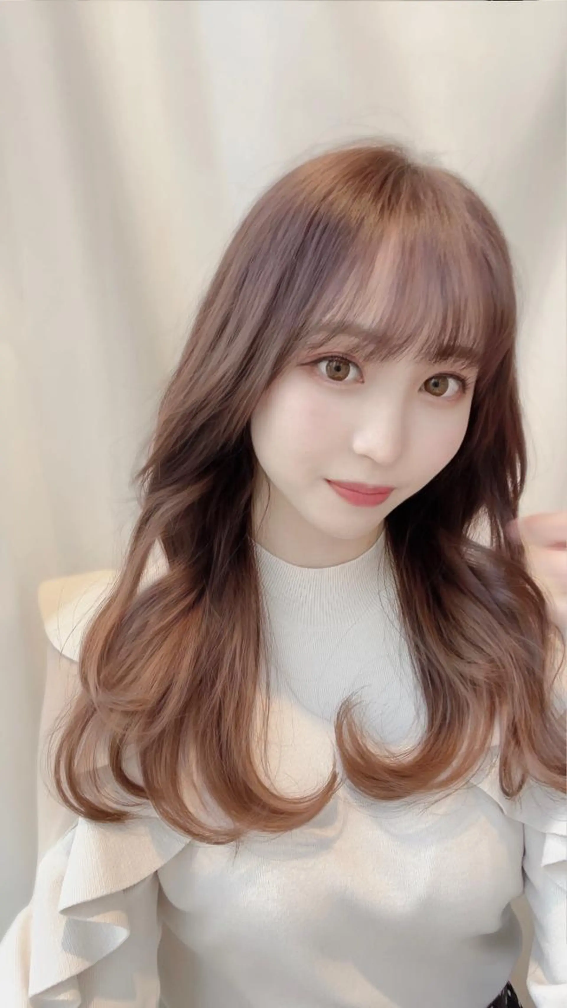 ミディアム 顔周りカット ヨシンモリ 韓国風ヘア レイヤーカット 似合わせカット カット 顔周り特化/韓国ヘア /レイヤー/吉野幸大のヘアスタイル