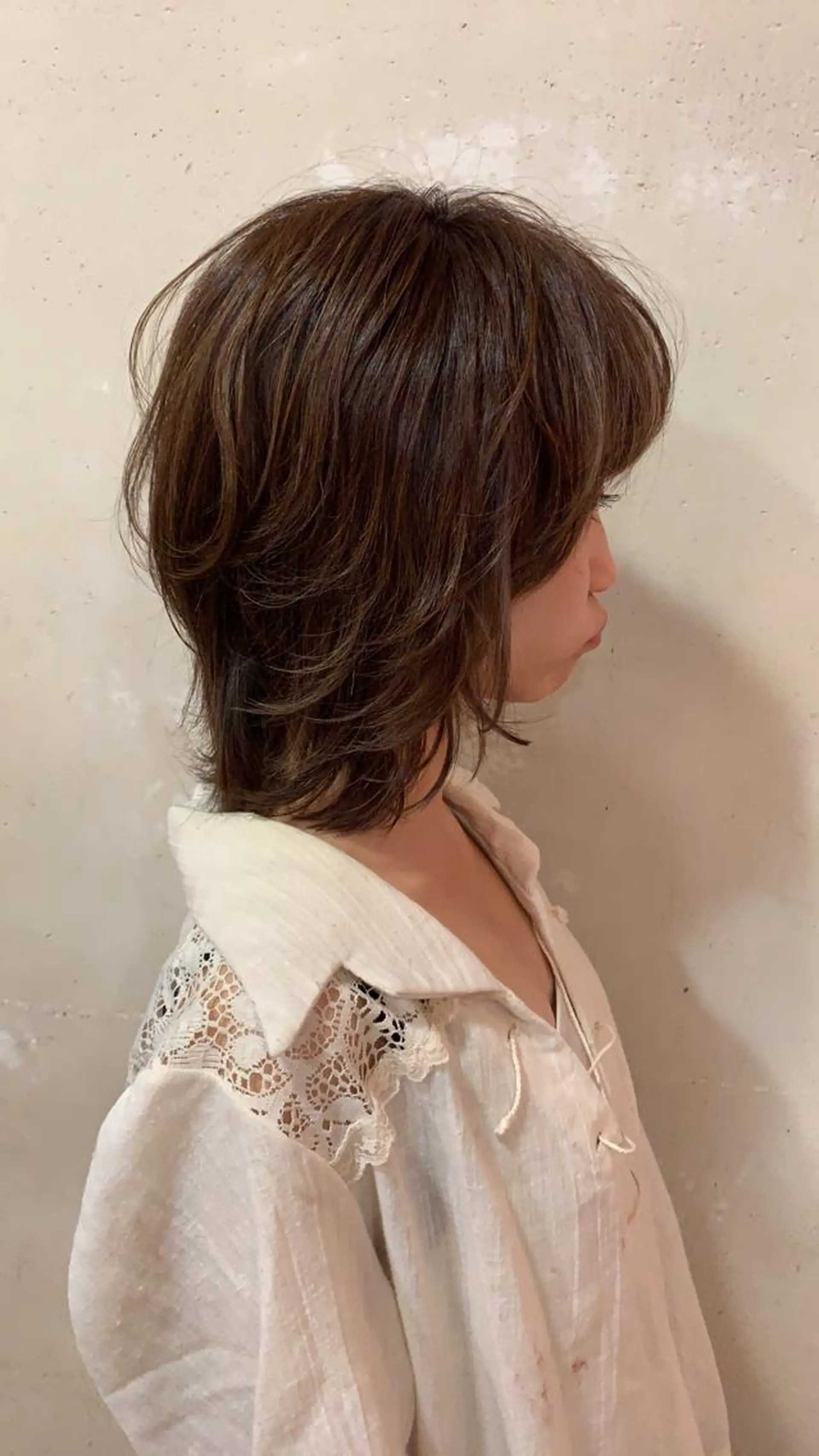 ショート カラー ハイレイヤー レイヤーカット 外ハネヘア ウルフカット トリートメント ヘッドスパ 森 早希絵のヘアスタイル