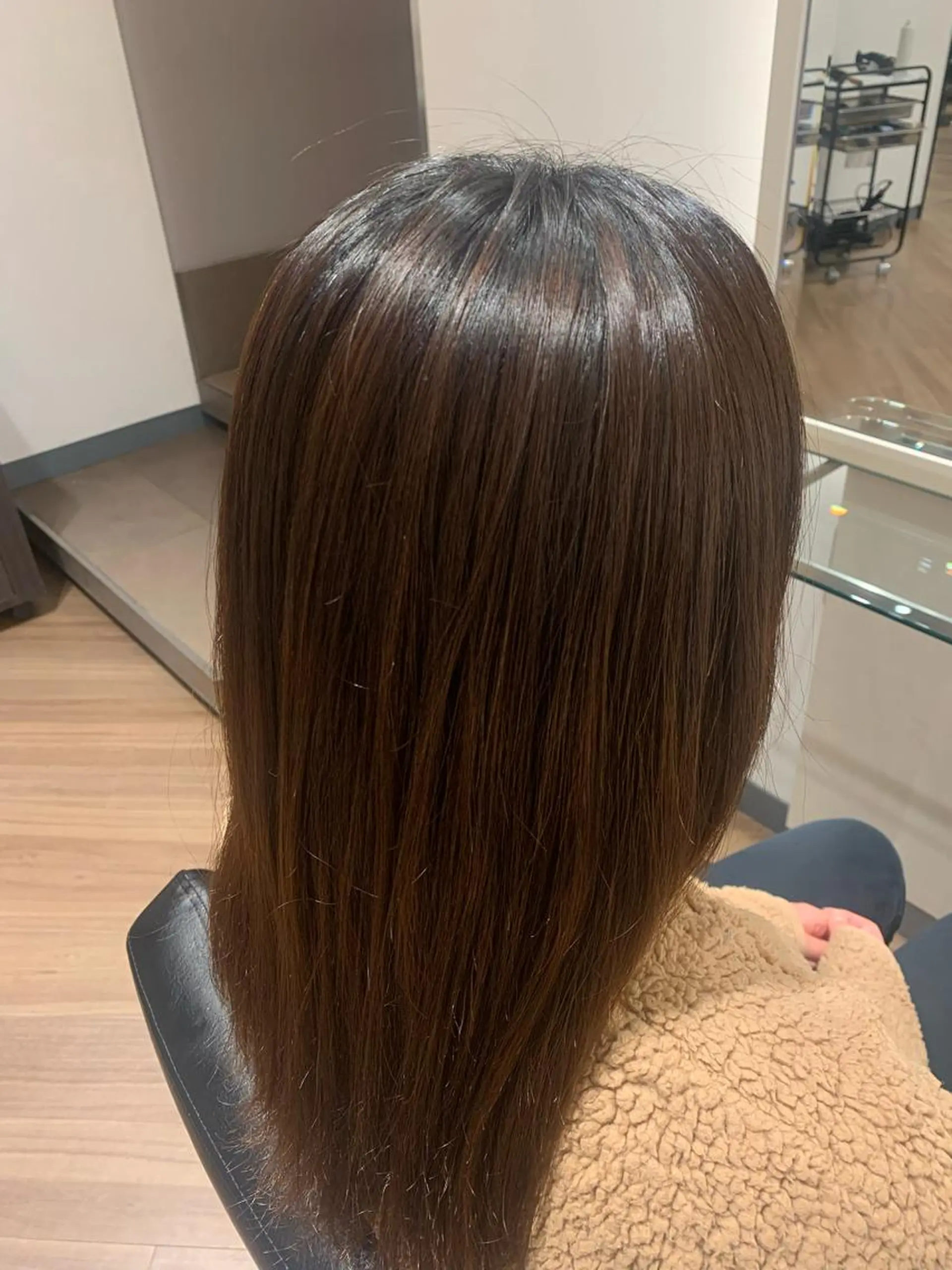 セミロング パーマ ごとう さなのヘアスタイル