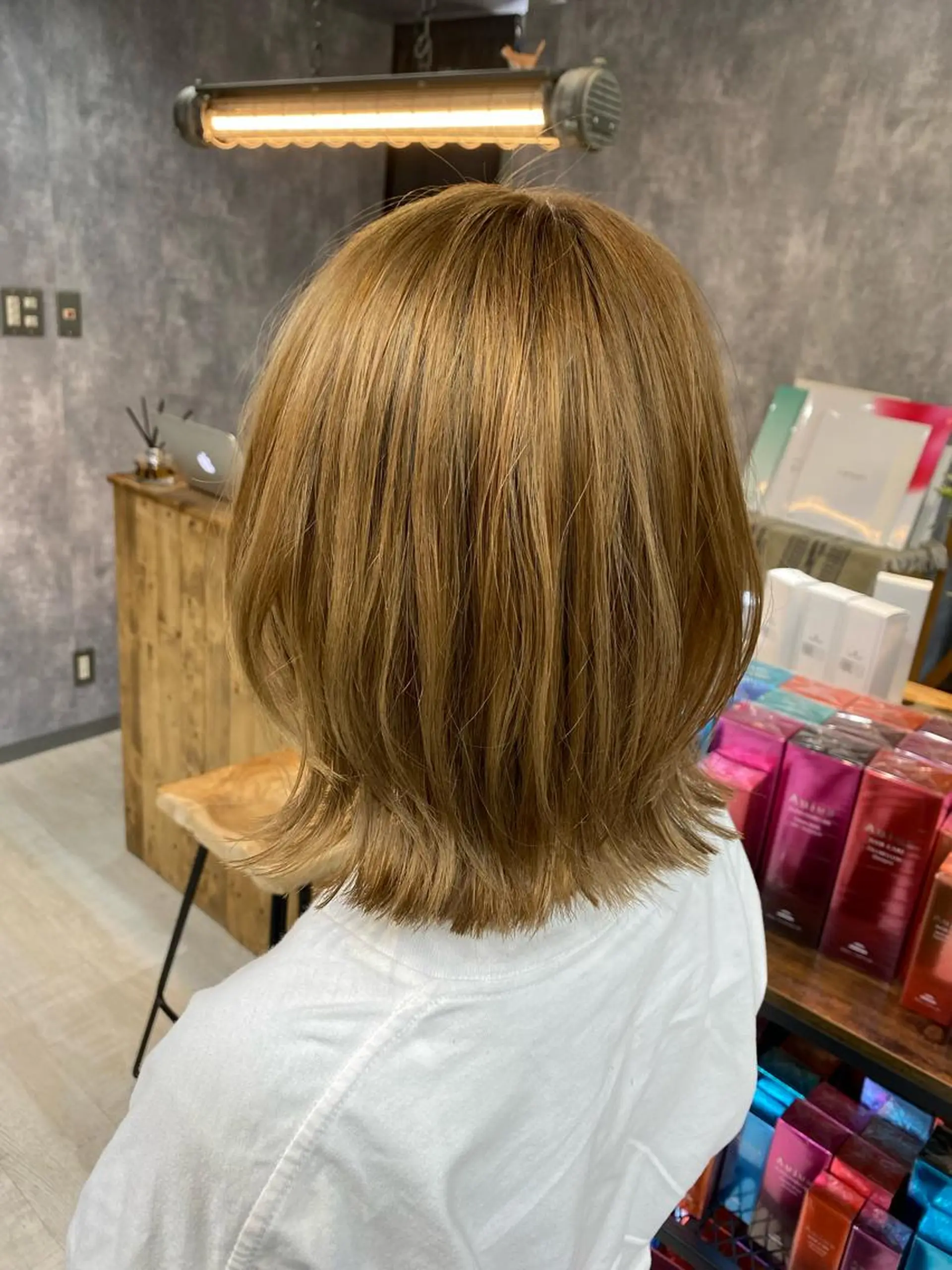 ミディアム ミディアムパーマ ハイライト トリートメント ツイストパーマ 【.ico】心斎橋 飛田ゆうきのヘアスタイル