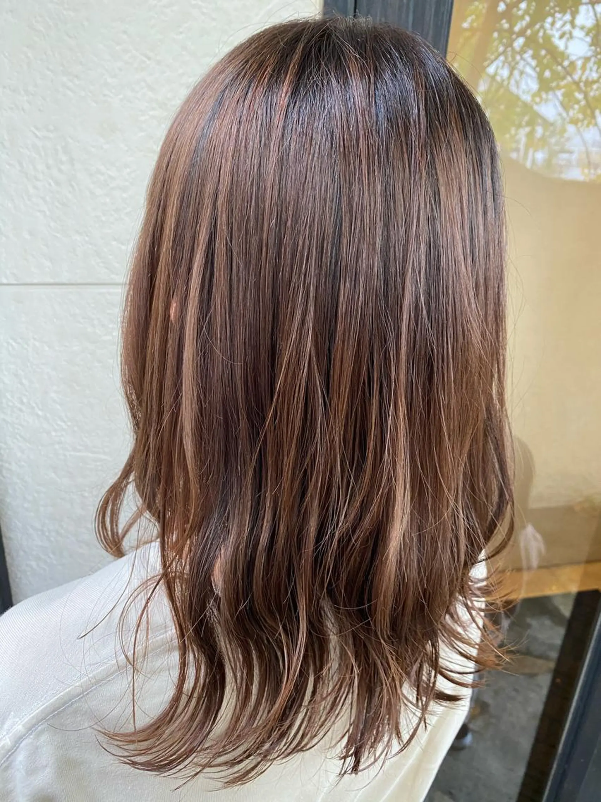 ミディアム アッシュ アッシュブラウン 小畑 杏実のヘアスタイル