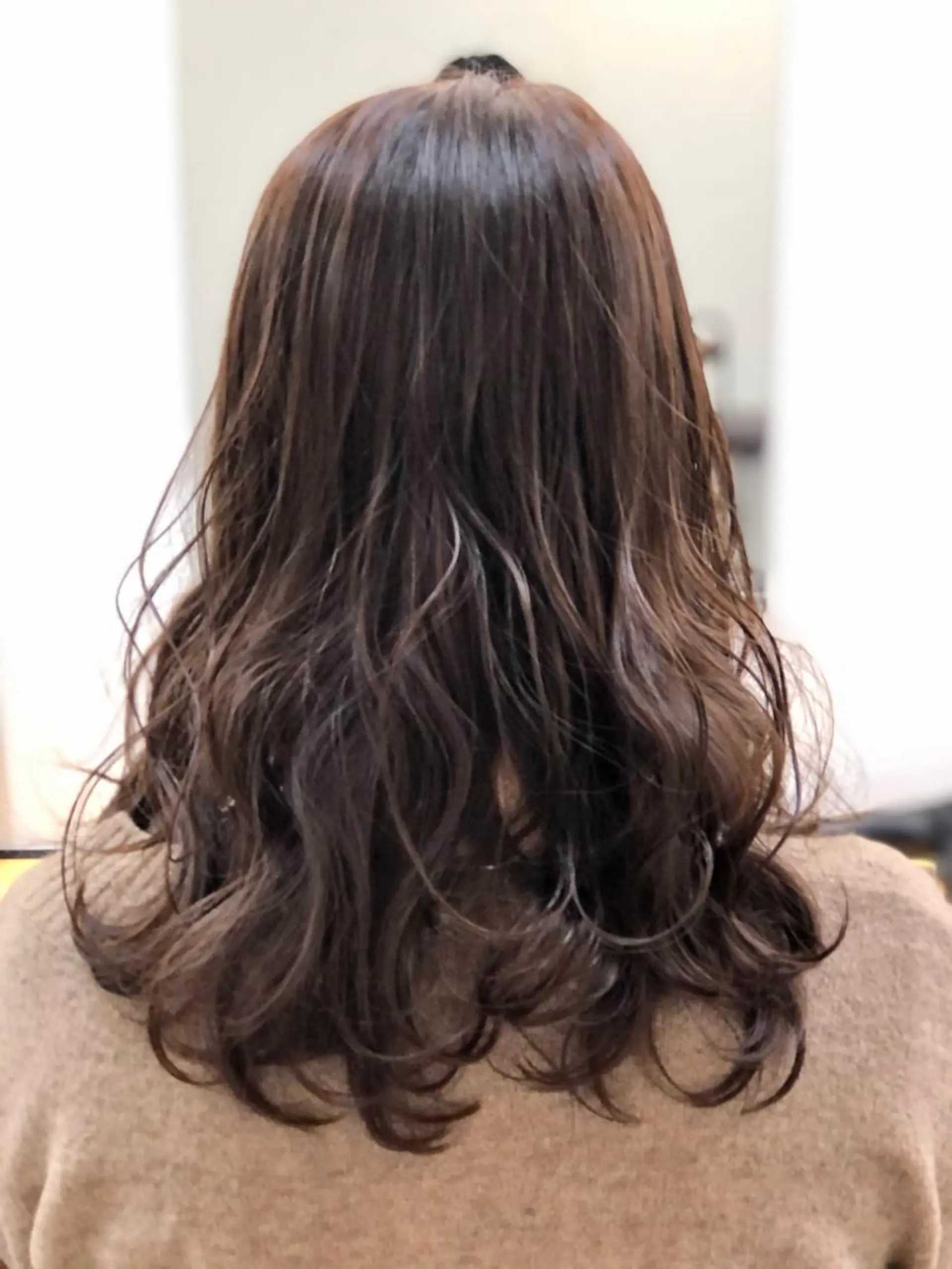 セミロング カット ヘアカラー トリートメント H by Real meのヘアスタイル