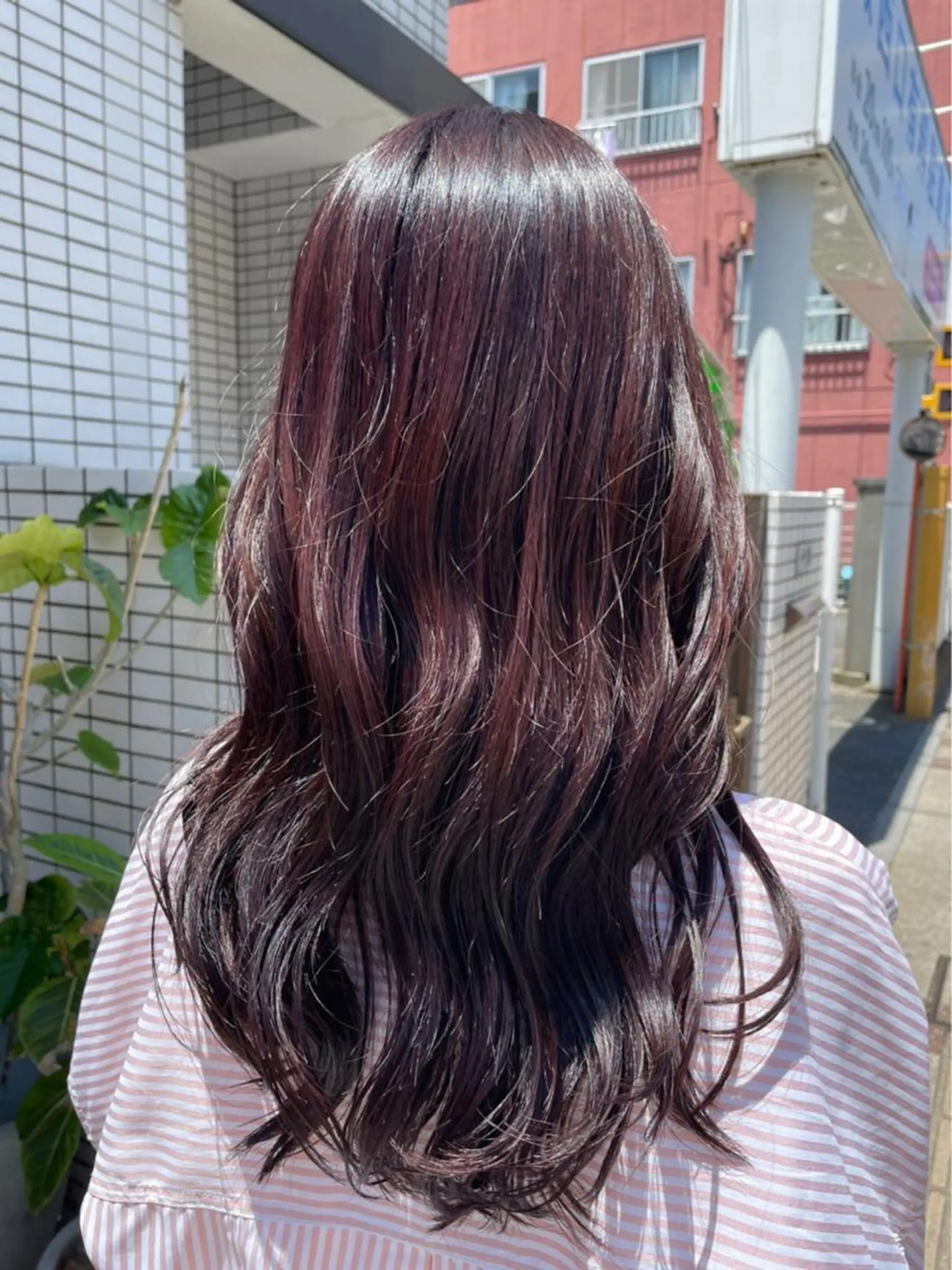 ロング カラー カシス ラベンダーカラー おくだ　りお /ハイトーンカラーのヘアスタイル