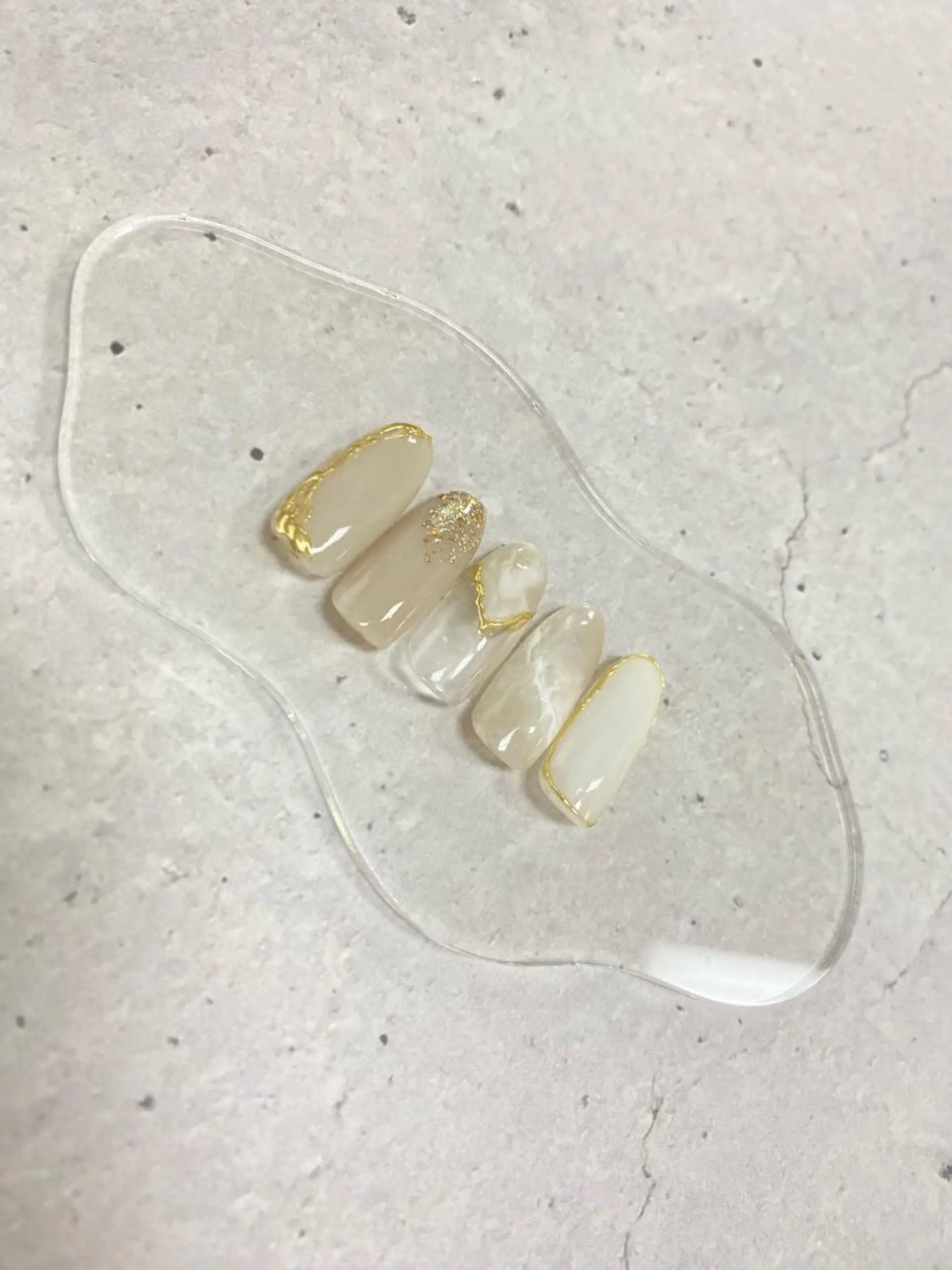 ネイル le’a レアのマツエク・マツパデザイン