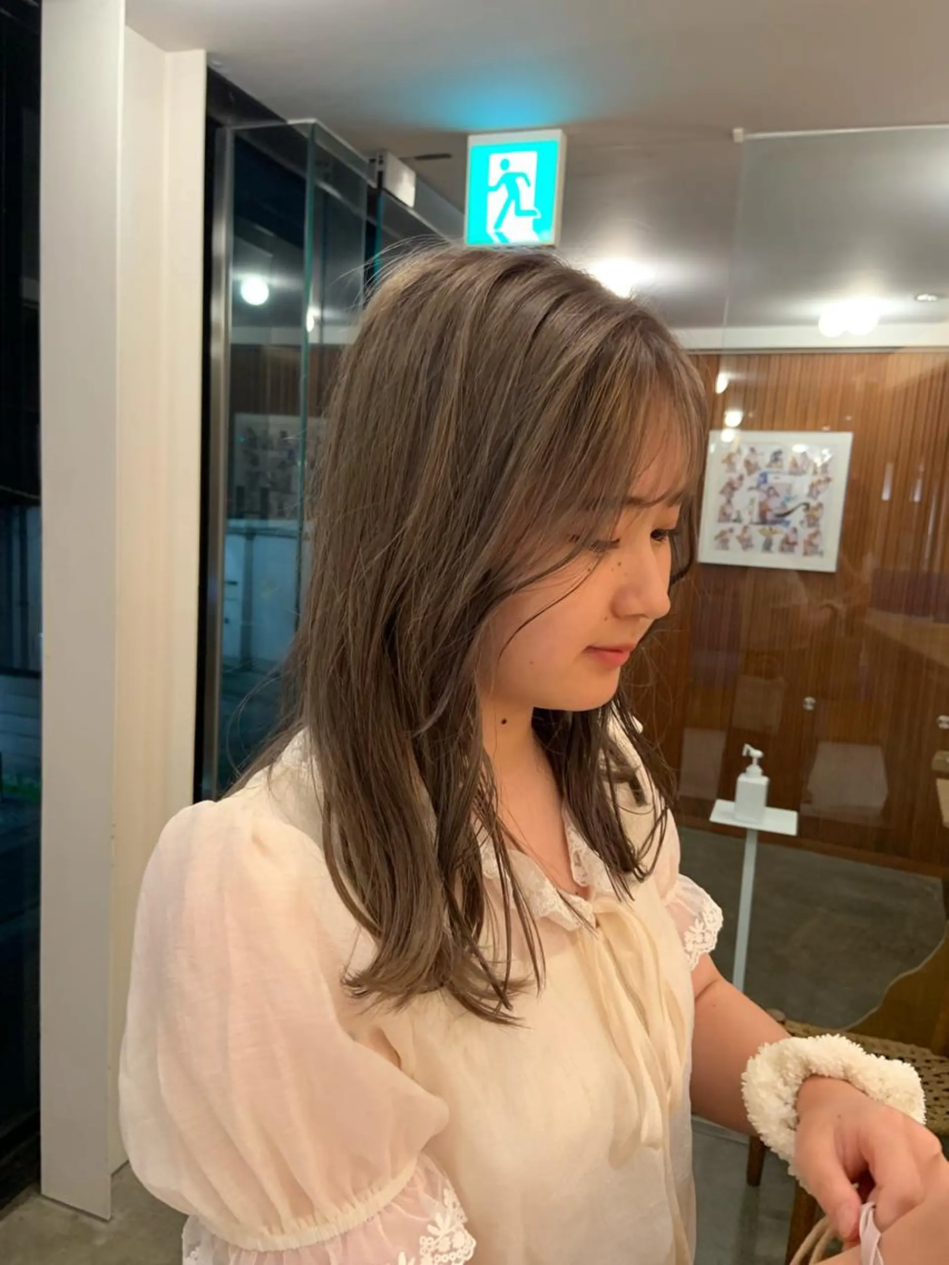 セミロング 🌞アオキ サキ🕊のヘアスタイル