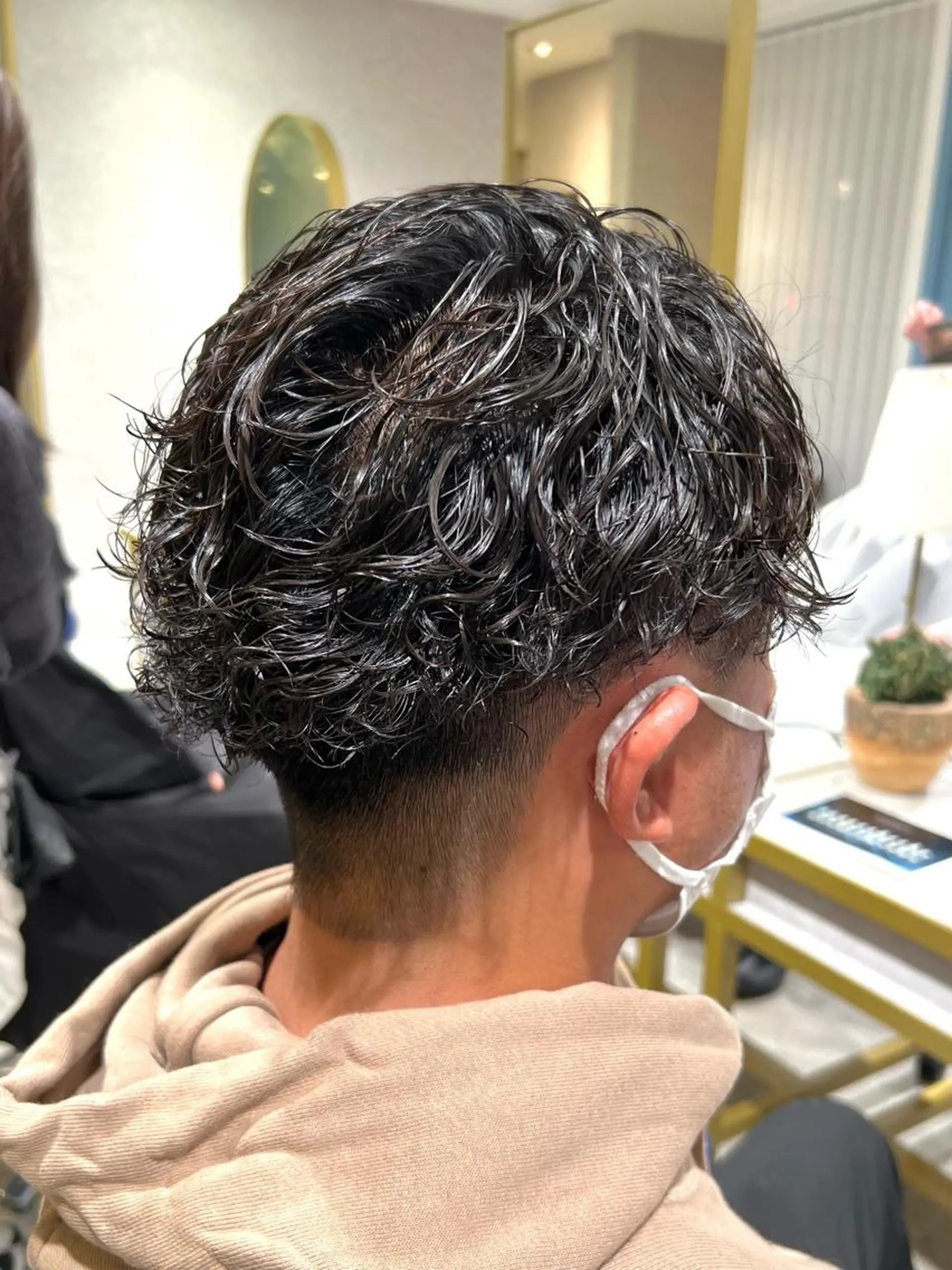 ショート パーマ メンズ アップバング メンズブリーチ センターパート マッシュ メンズパーマ men’s salon NOA solte. 【メンズサロン ノアソルテ】所属・メンズパーマ職人 加藤 弘貴のヘアスタイル