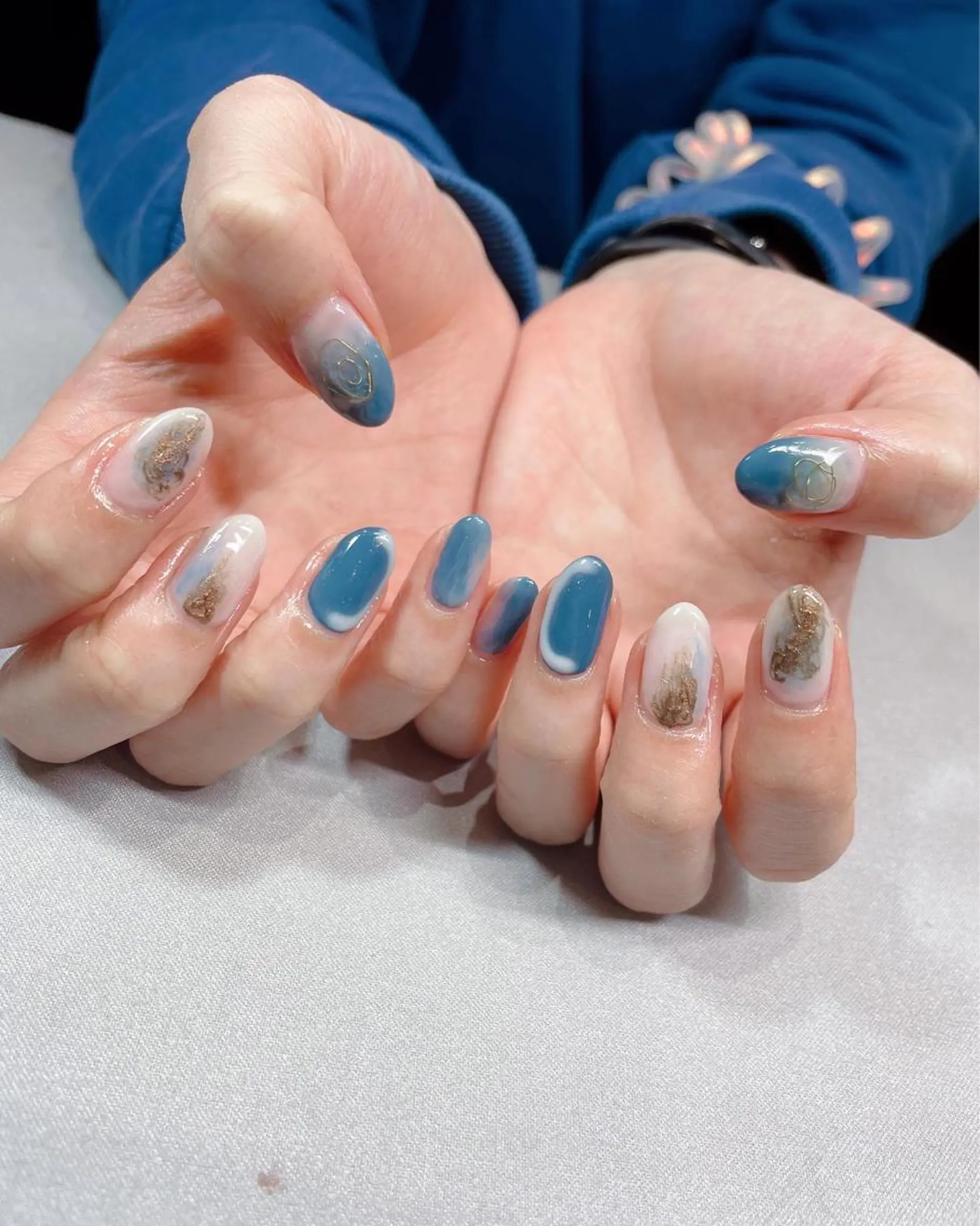 ネイル iiloo aromaworksのネイルデザイン