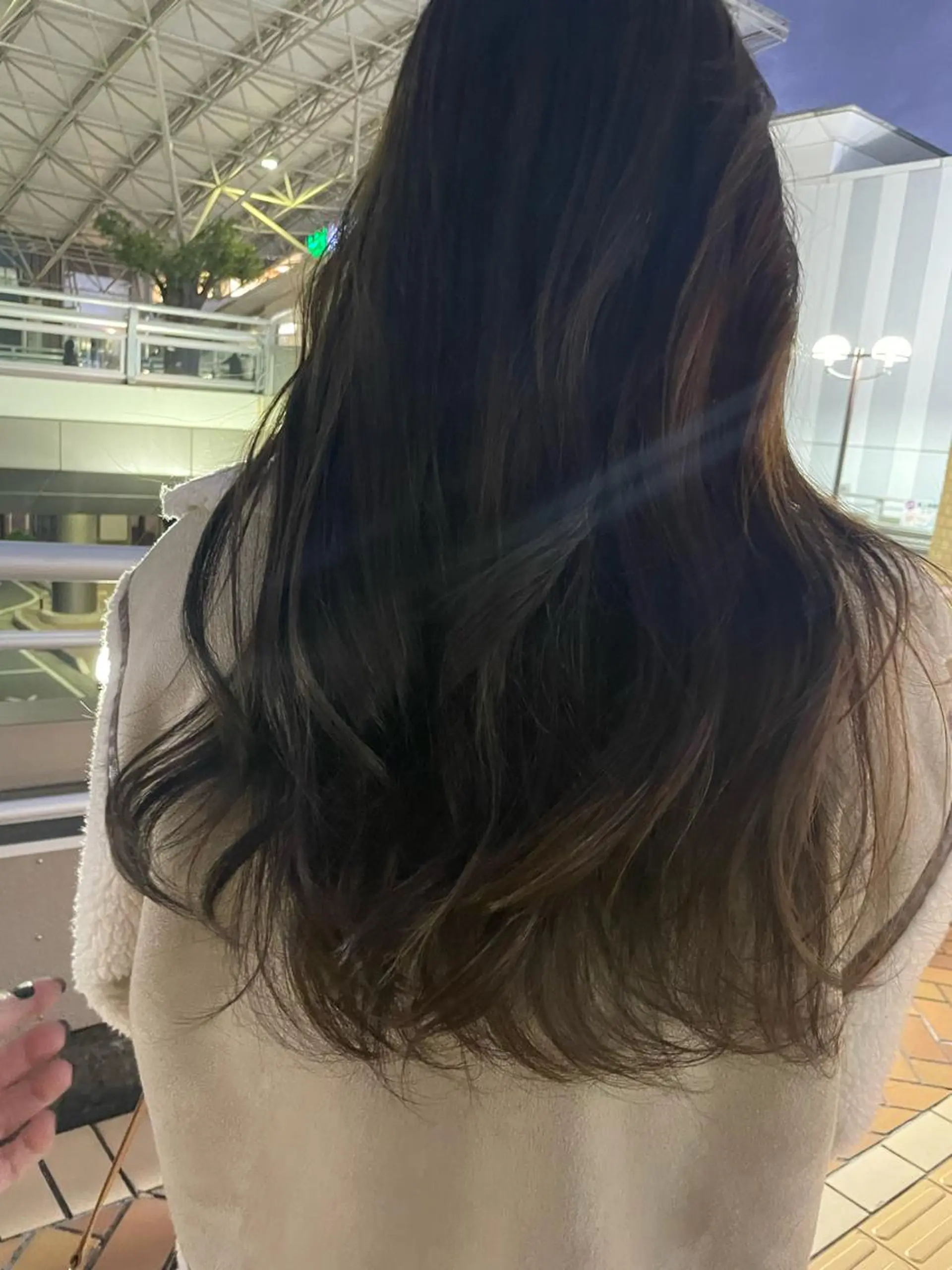 ロング カラー EIGHT MAYUのヘアスタイル