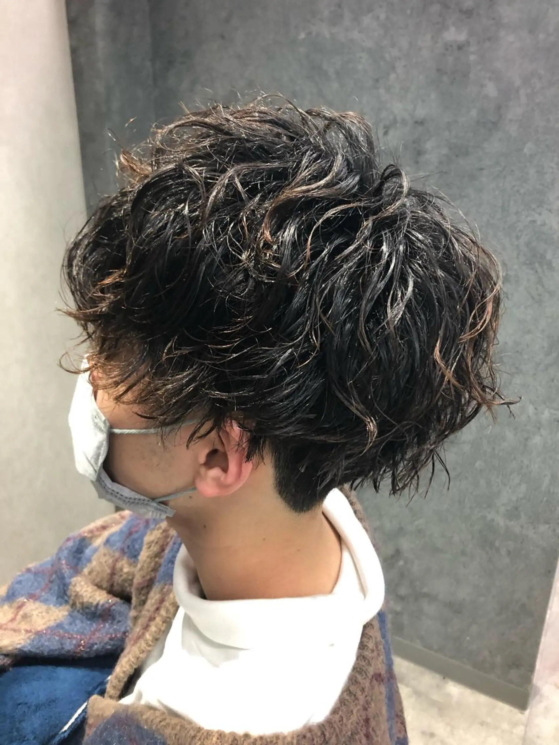 パーマ メンズ メンズパーマ ツーブロック スパイラルパーマ Noy所属・Noyヨシモト ヒロトのヘアスタイル
