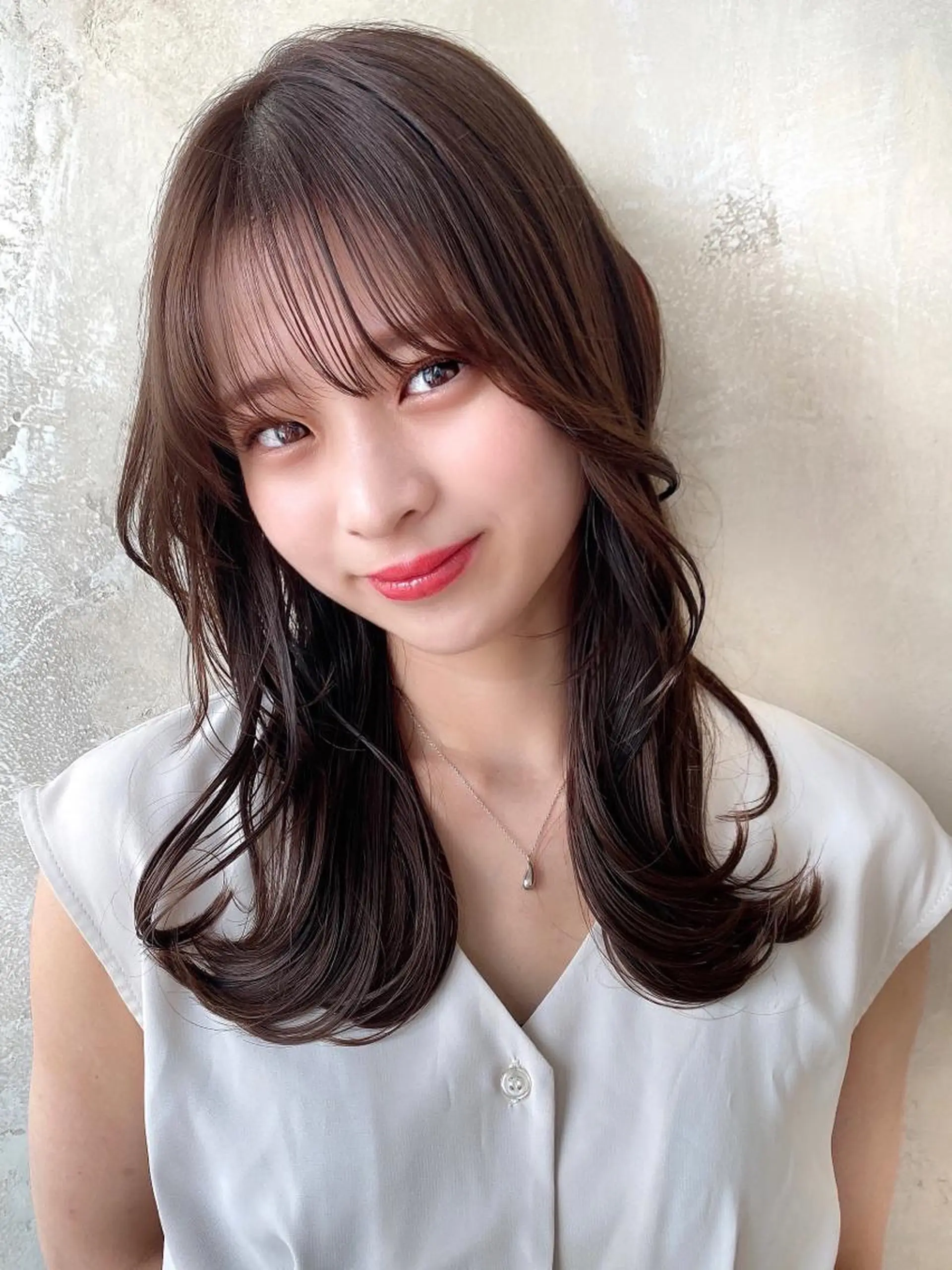 ミディアム カラー ベージュカラー ブラウンカラー ブラウンベージュ くびれヘア 顔周りカット カット ヘアカラー トリートメント 顔周り/くびれヘア 韓国ヘア💕風間るなのヘアスタイル