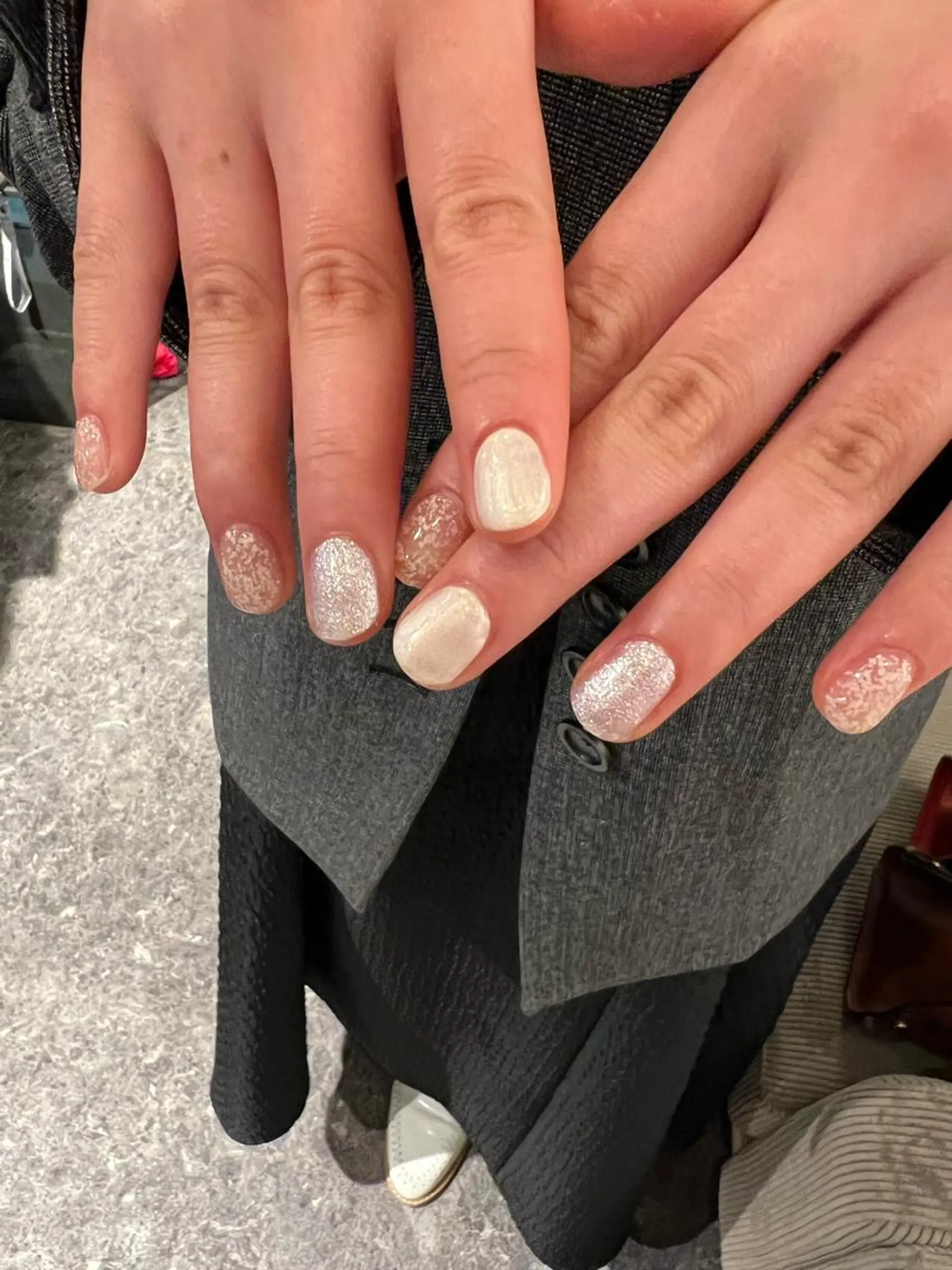 ネイル 春ネイル ホワイト ヘアメイクネイリスト 💄💅hidemiのネイルデザイン