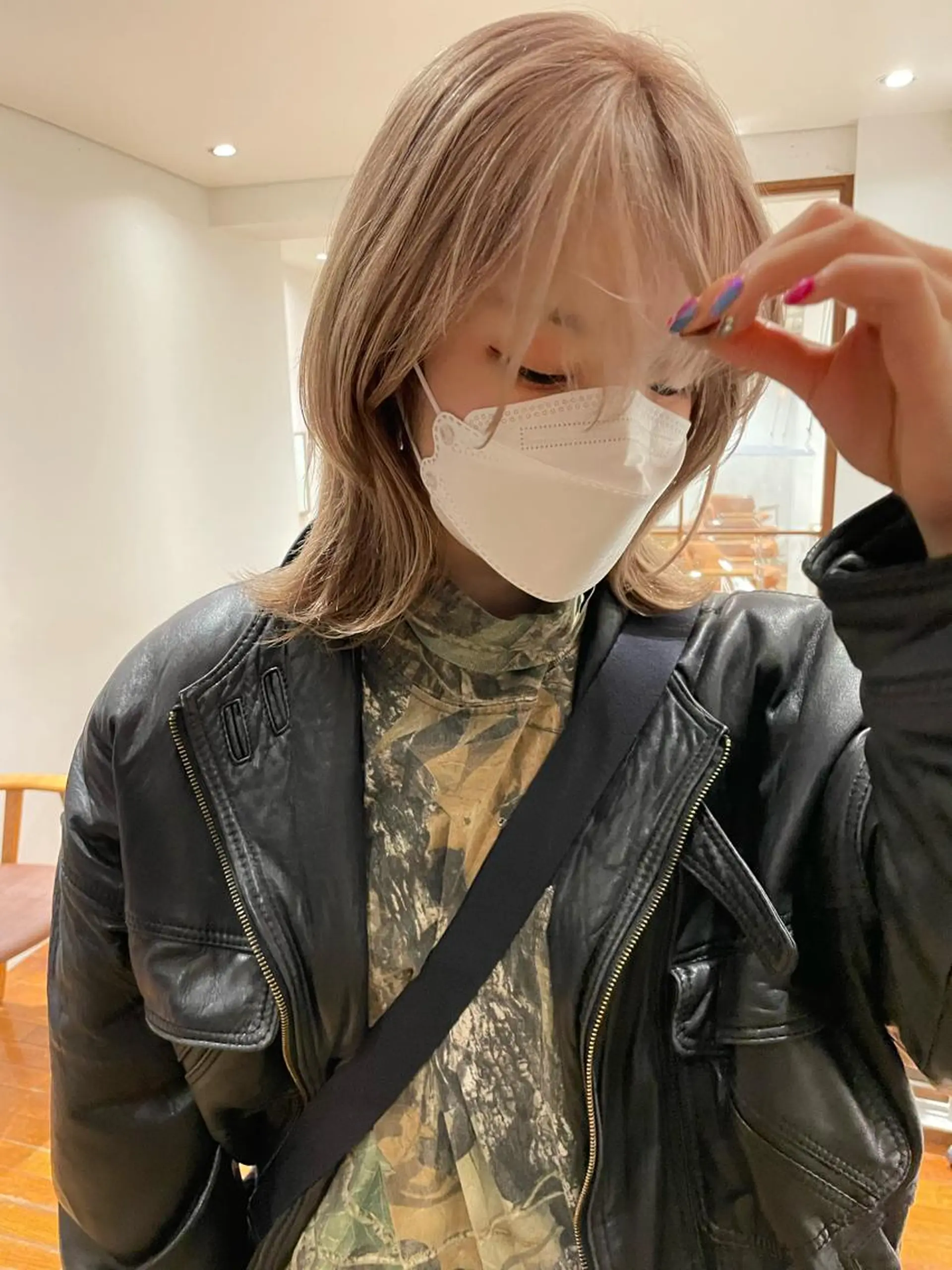 セミロング ヘアカラー 林 隆平のヘアスタイル