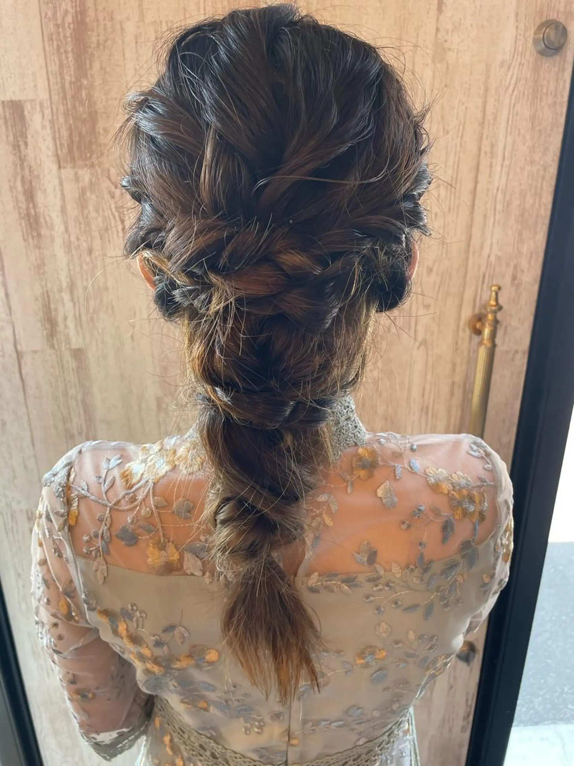 ロング ヘアアレンジ 岡村 真子のヘアスタイル