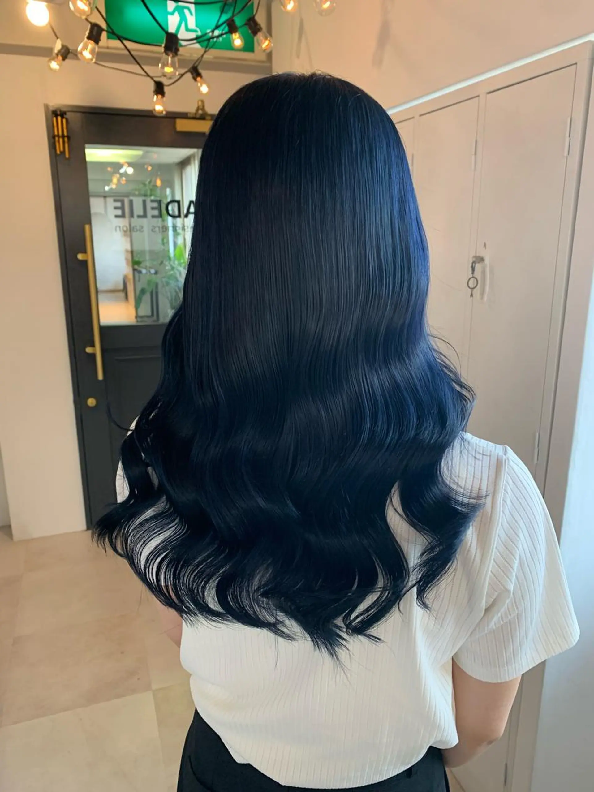 ロング カラー 黒髪 ブリーチ ブルーカラー ブルーブラック 韓国風ヘア カット ヘアカラー トリートメント FRAME+spa&hair roomなんば駅前店所属・🌸MAYU🌸 ハイトーン➕レイヤーのヘアスタイル