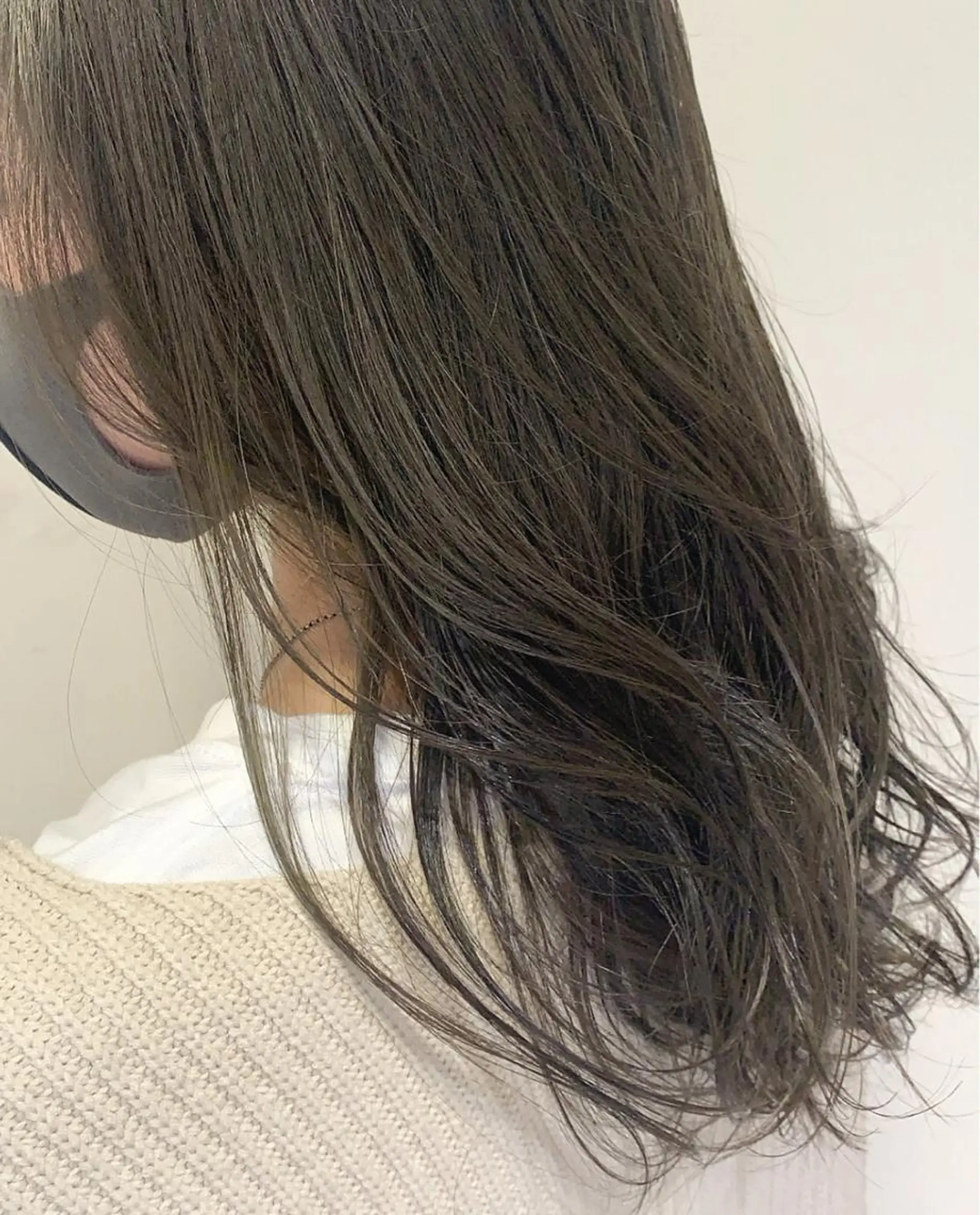 セミロング カラー ベージュカラー ミント ミントベージュ 玉川 沙希のヘアスタイル