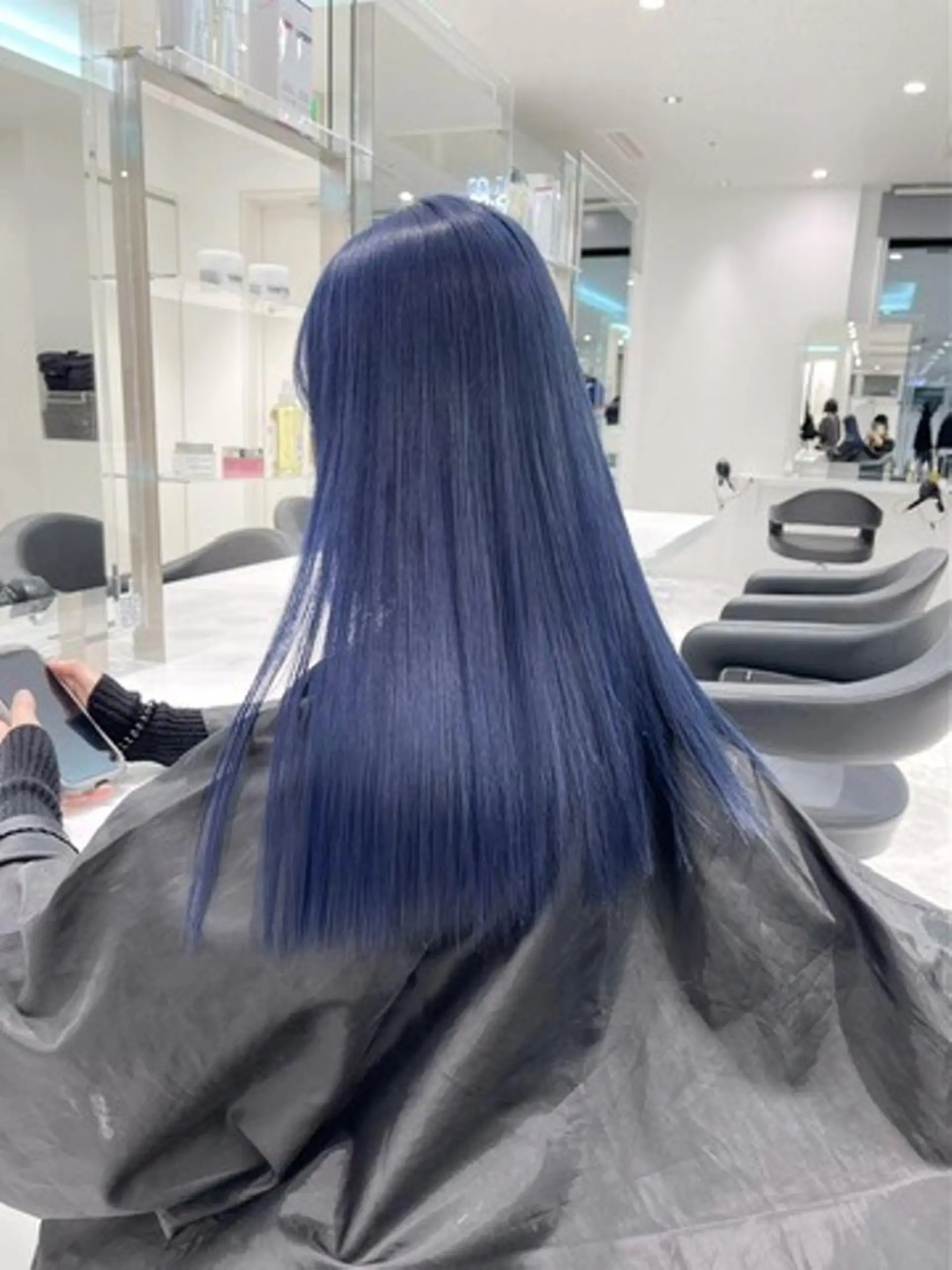 ミディアム ヘアカラー トリートメント 韓国風暗髪レディ 🩶KOUMI🩶のヘアスタイル