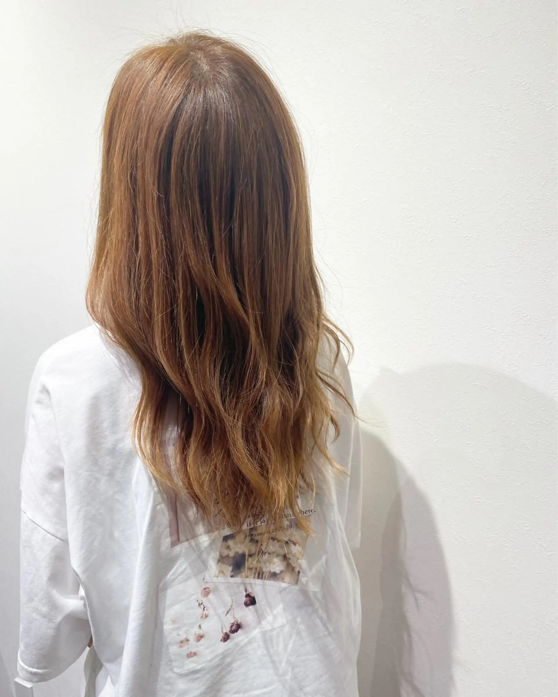 ロング カラー オレンジ 浦﨑 笑美里のヘアスタイル