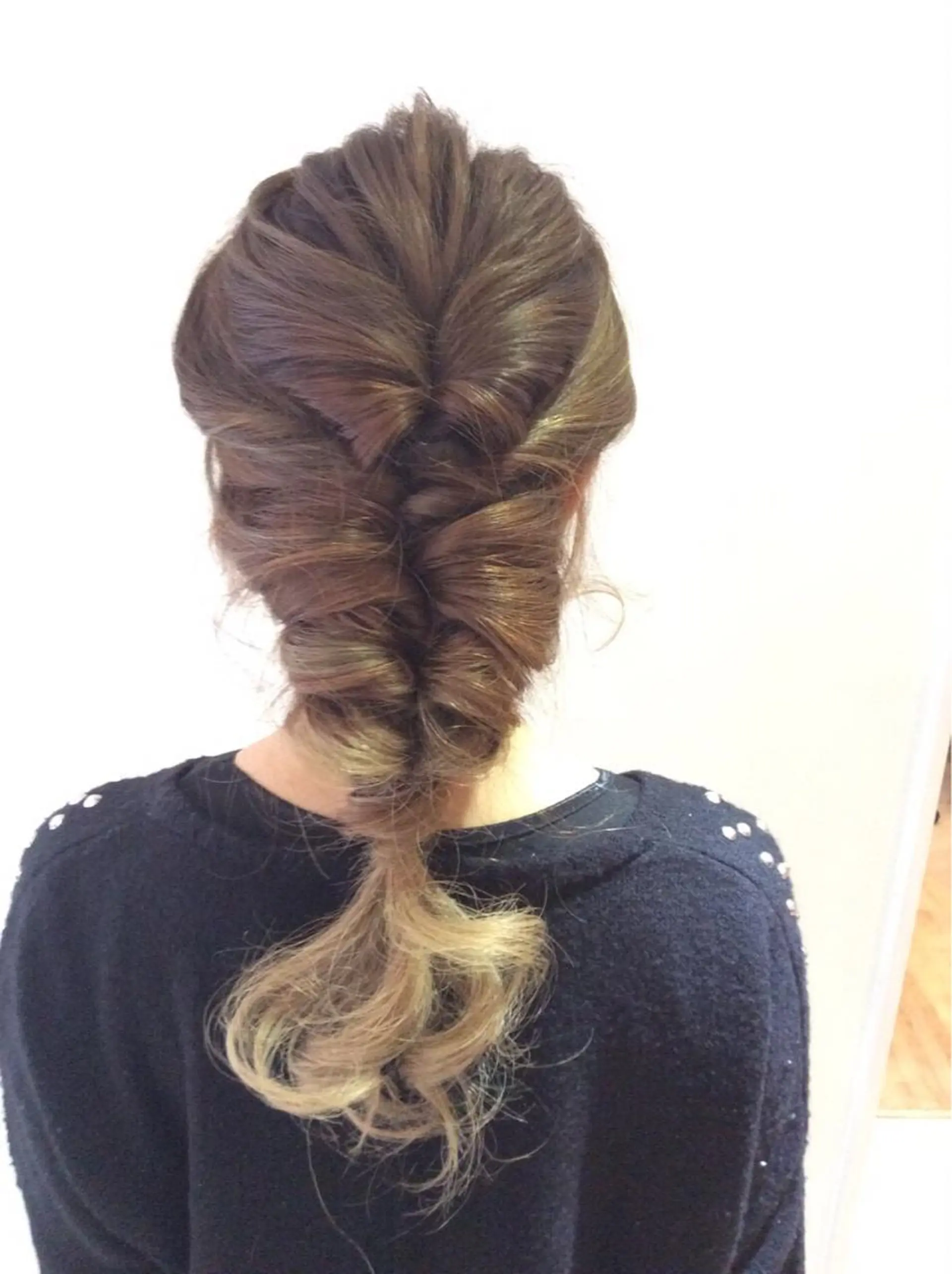 ヘアアレンジ 吉岡 三四朗のヘアスタイル