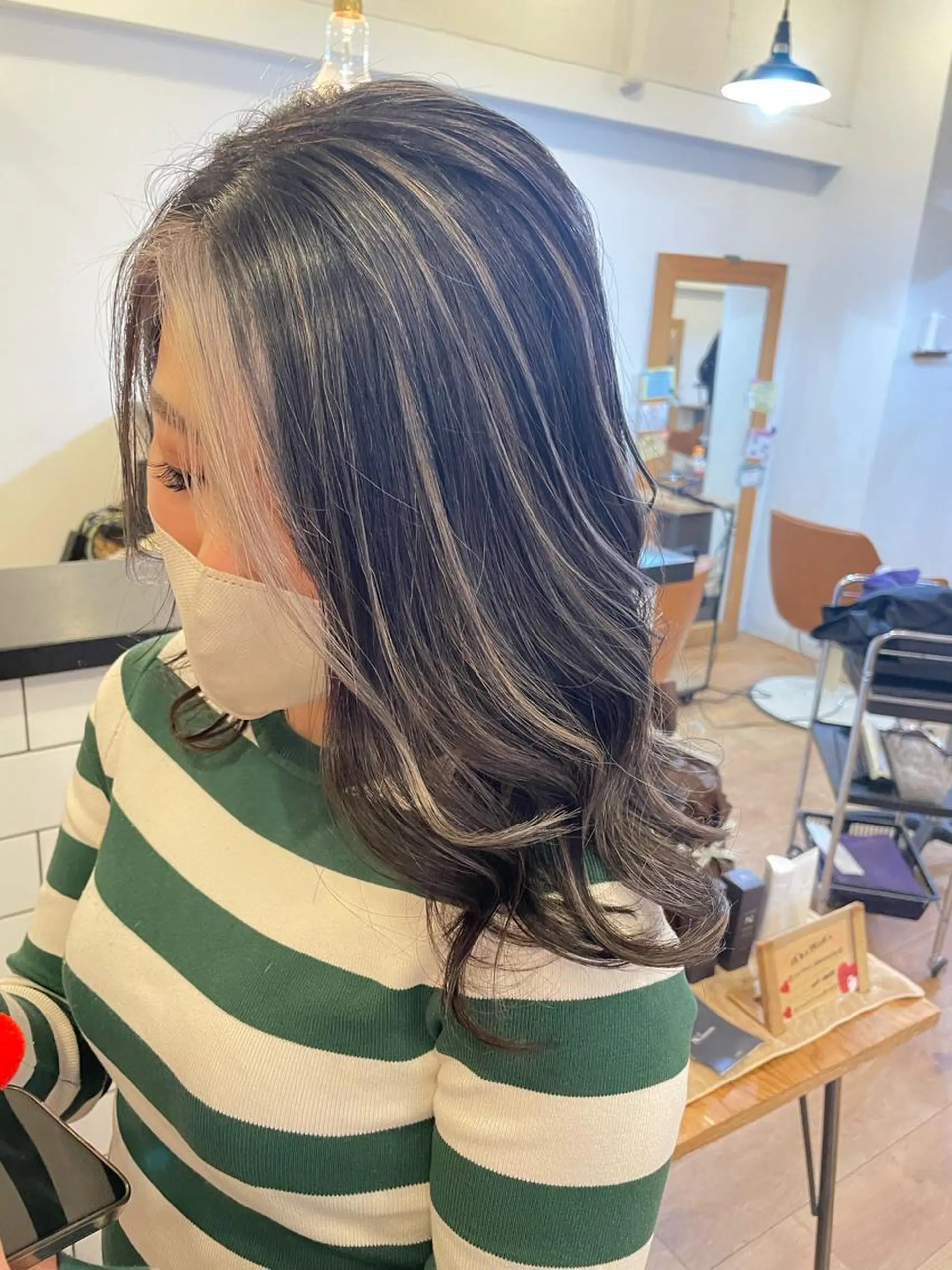 ミディアム カラー ヘアアレンジ ハイライトカラー ハイライト カット ヘアカラー トリートメント 🎗秋山勇 /三宮指名No.1のヘアスタイル