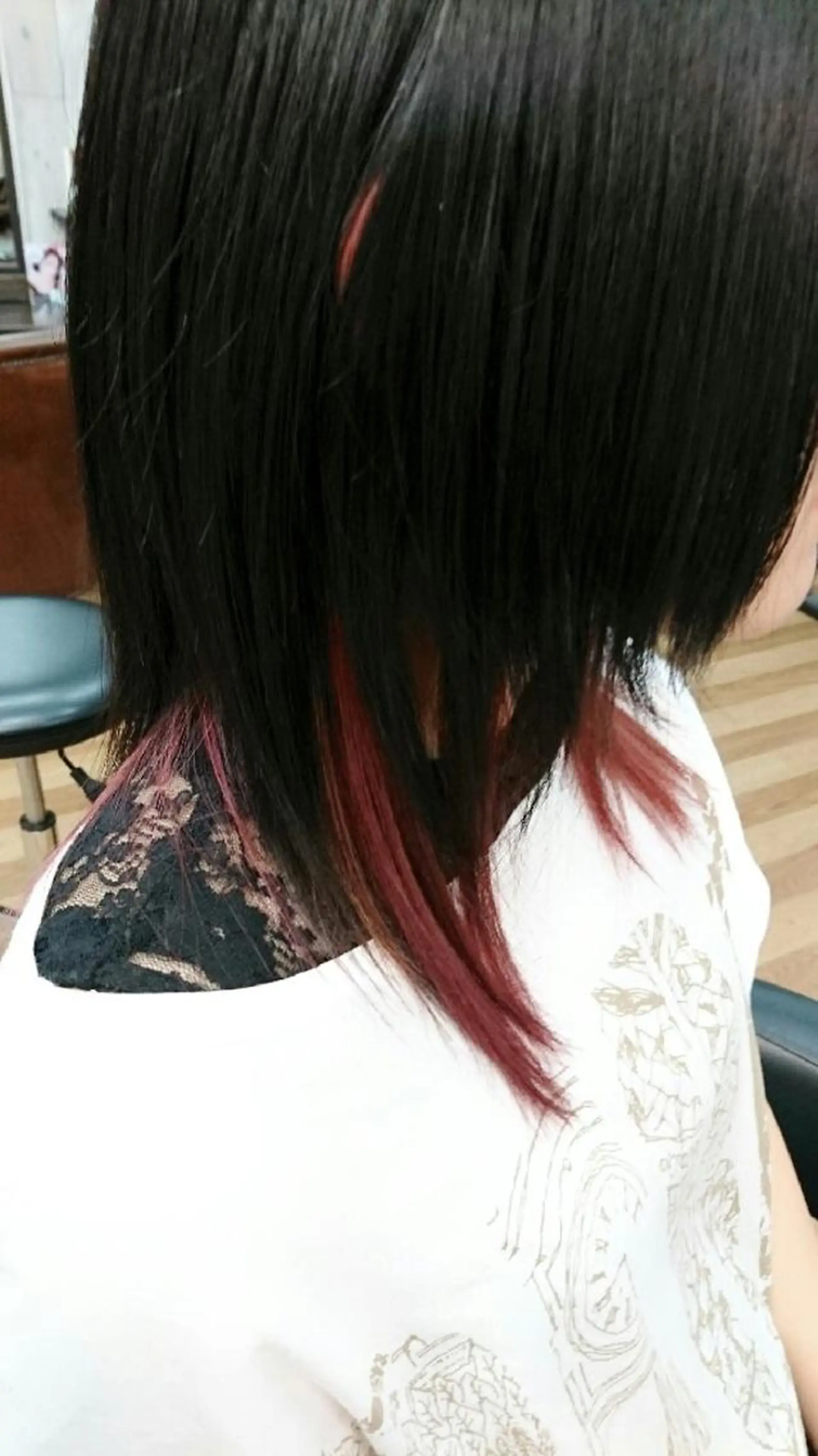 カラー インナーカラー ピンクカラー 中村 恵二のヘアスタイル