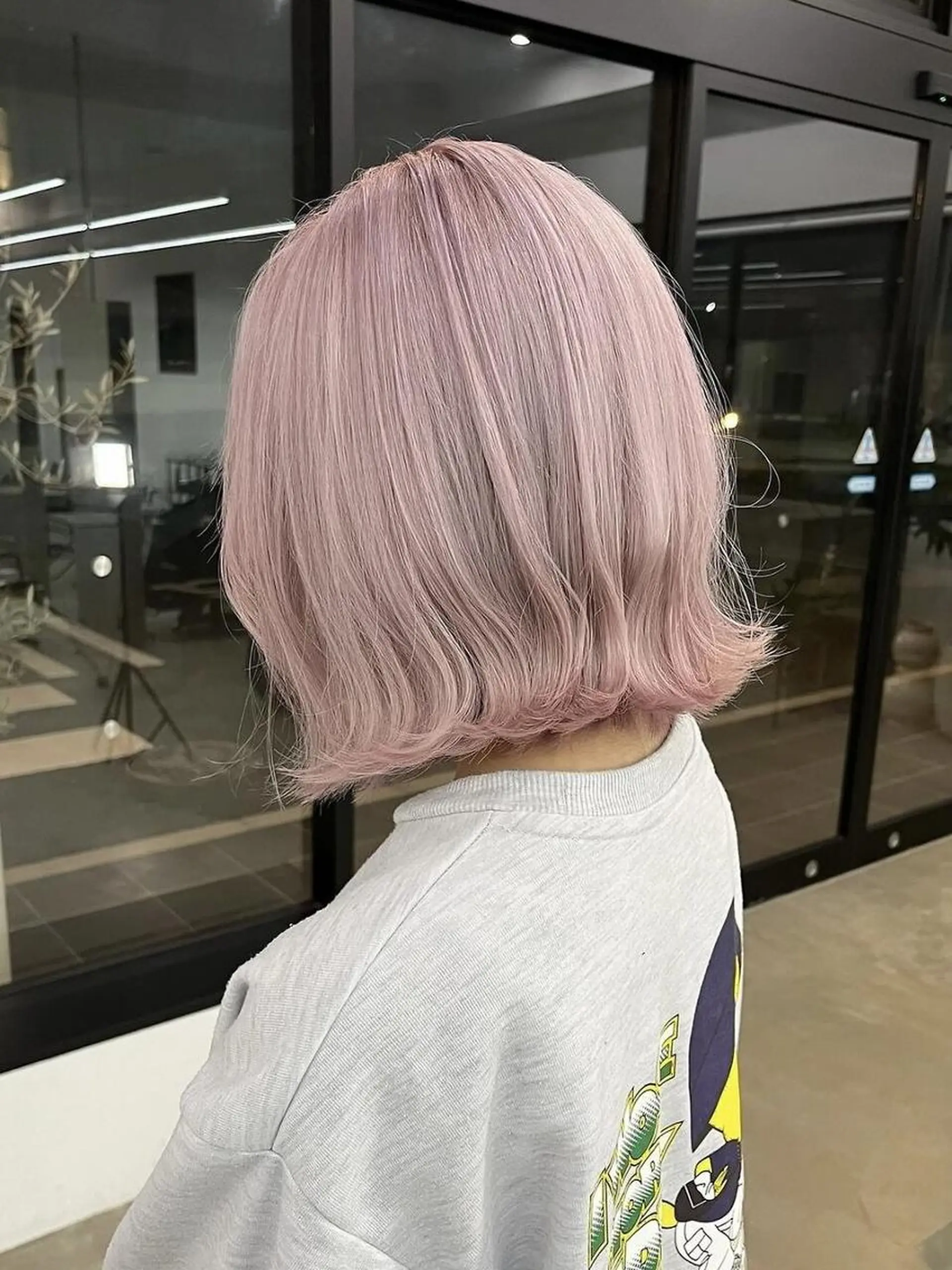 ショート カラー バレイヤージュ ブリーチ ケアブリーチ ダブルカラー イヤリングカラー ヘアカラー Nought etre 西金沢のヘアスタイル