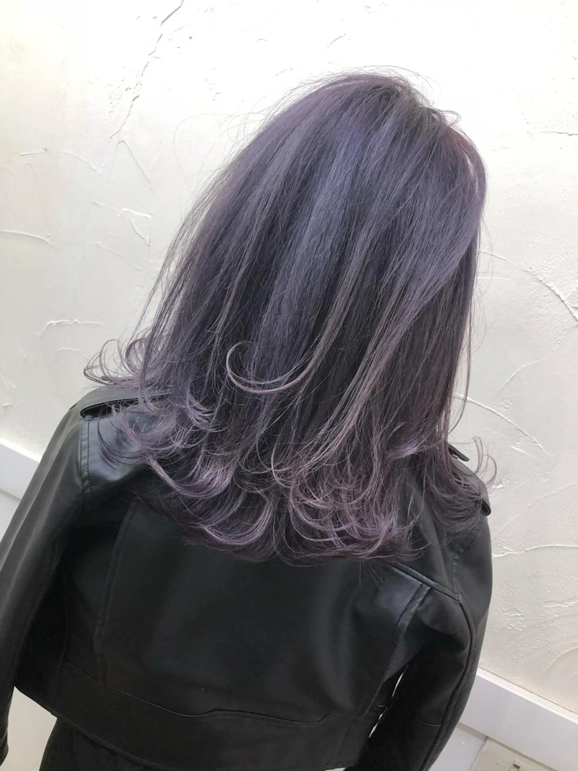 ミディアム カラー パープルカラー ヘアカラー FERNA池袋所属・マンツーマン施術✂︎ 金田尚久🎨のヘアスタイル