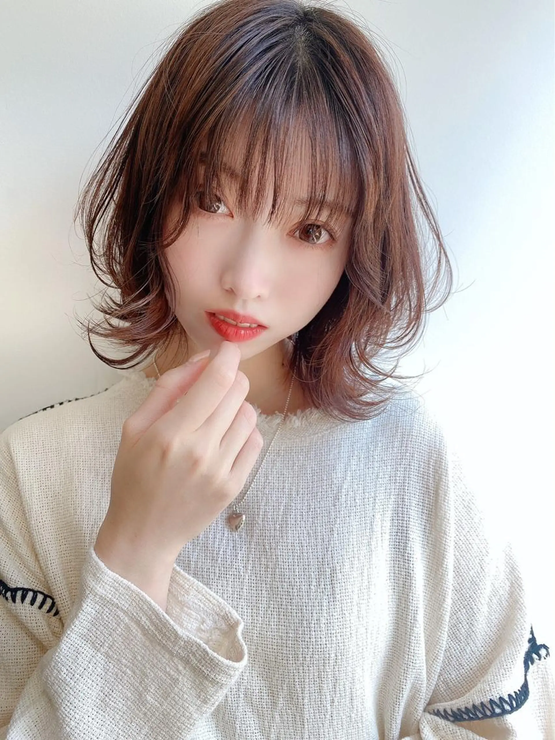 ミディアム カット トリートメント 岩井 佑城のヘアスタイル