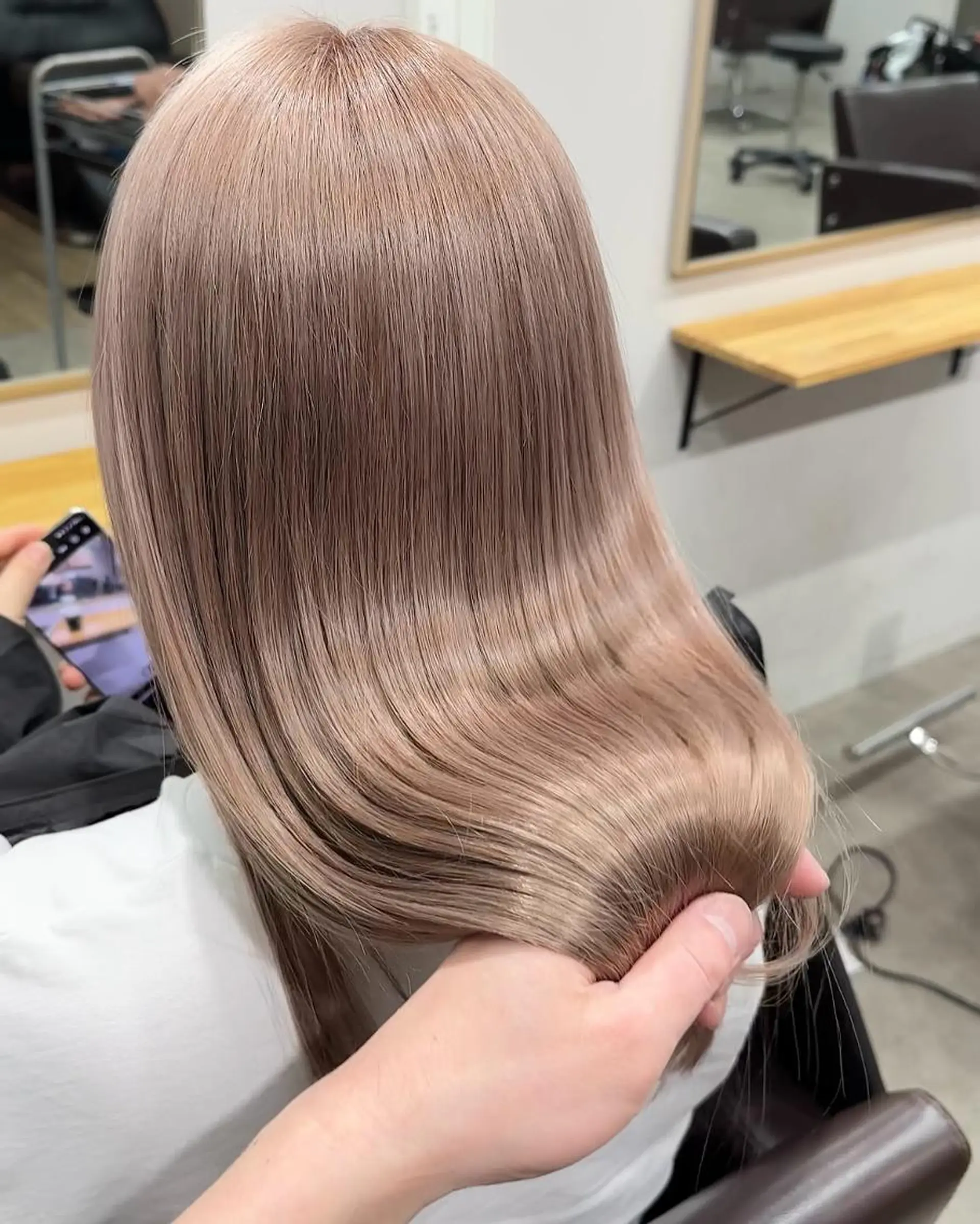 ロング カラー ブリーチ ダブルカラー ヘアカラー トリートメント ✨【公式】 juhl.横浜✨のヘアスタイル