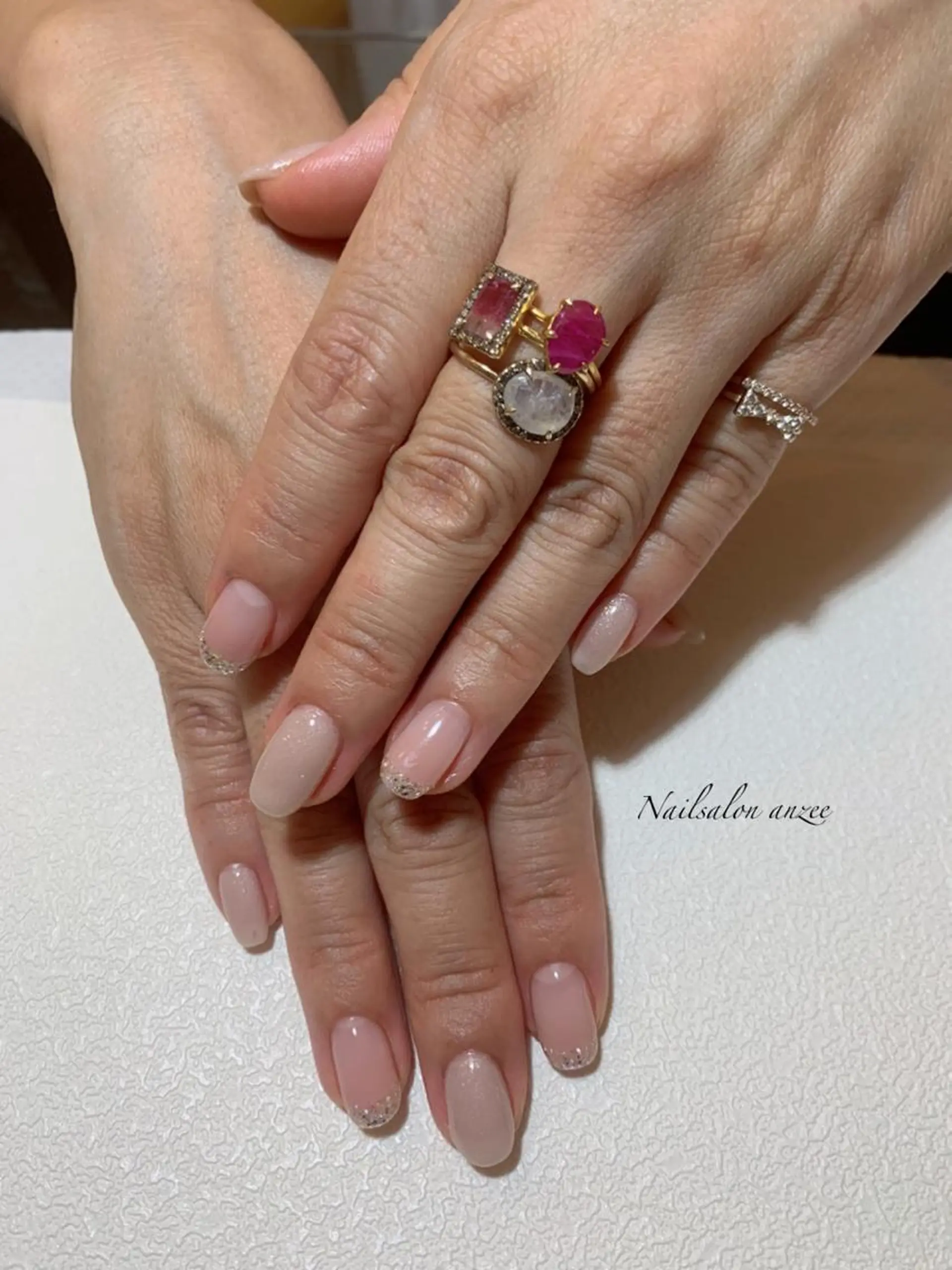 ミディアム sp anzeeのネイルデザイン