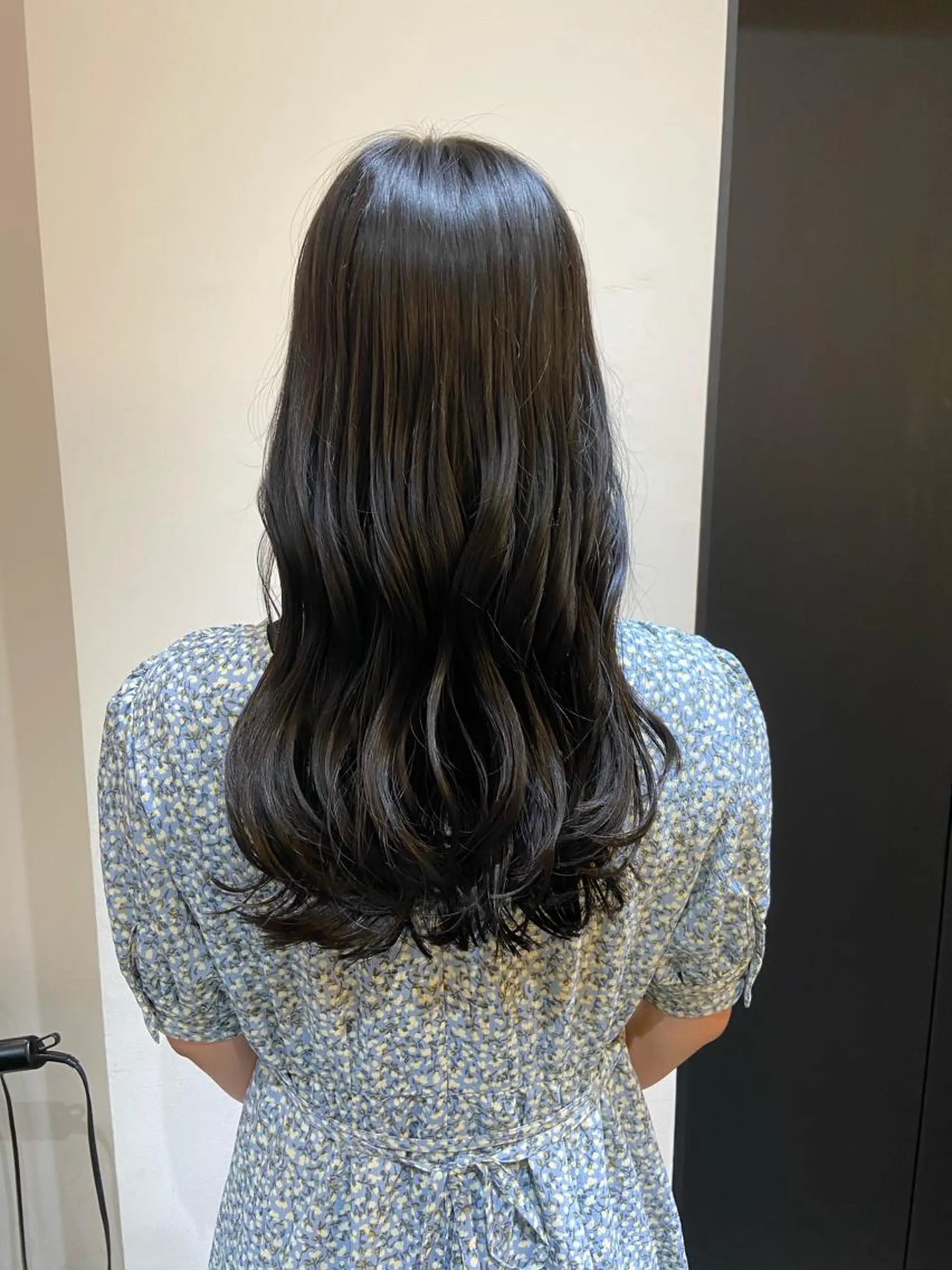 ロング ハイトーンヘアセット 🦋yuri🦋のヘアスタイル