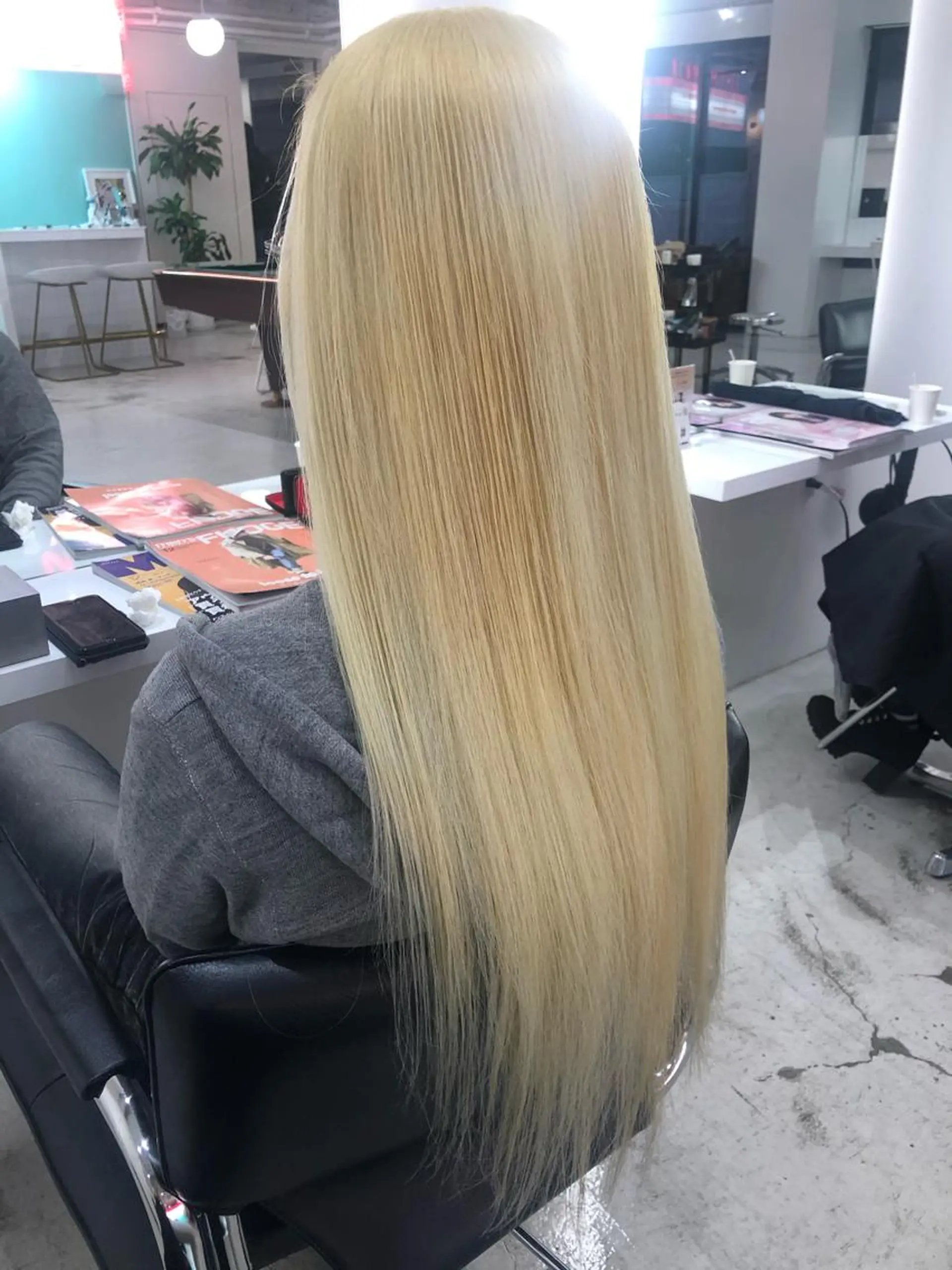 ロング カラー ヘアアレンジ GRAND OMOTESANDOのヘアスタイル