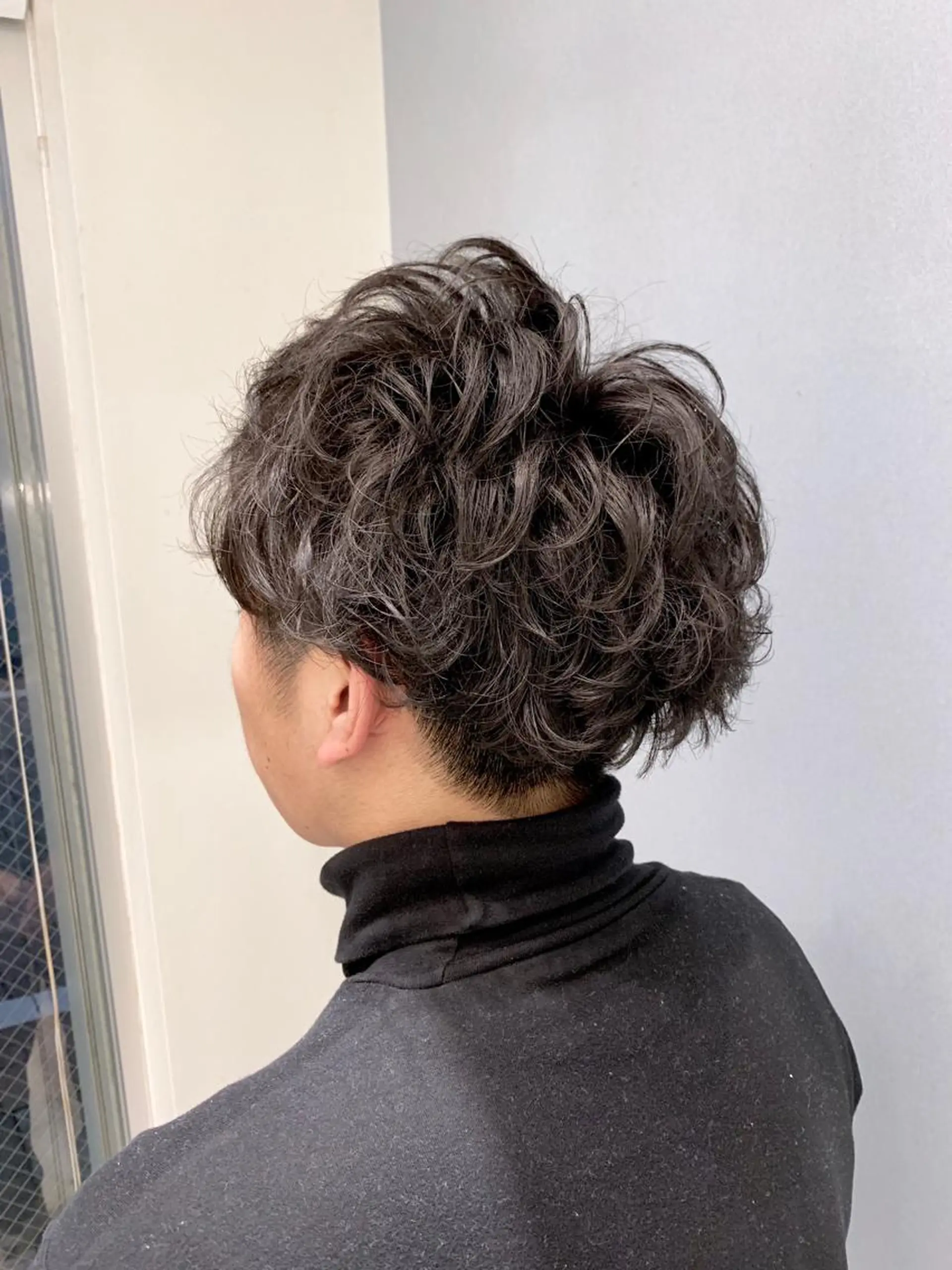 ショート パーマ メンズ メンズパーマ 外ハネヘア 【店長】石川 【メンズ特化】のヘアスタイル