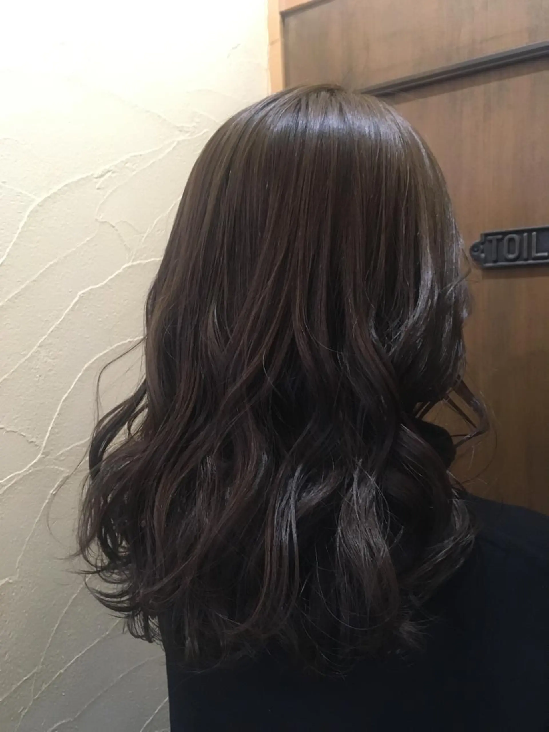 ミディアム カラー ベージュカラー 透明感カラー ✨🌿大人可愛い愛さ れhair🌿✨松本のヘアスタイル