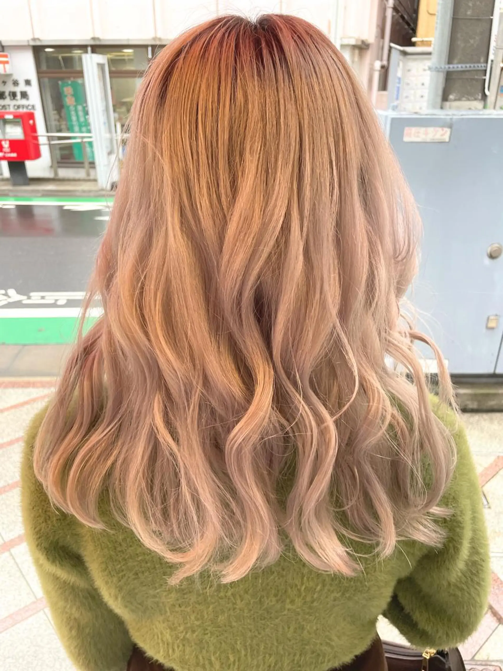 セミロング 中村 海波のヘアスタイル