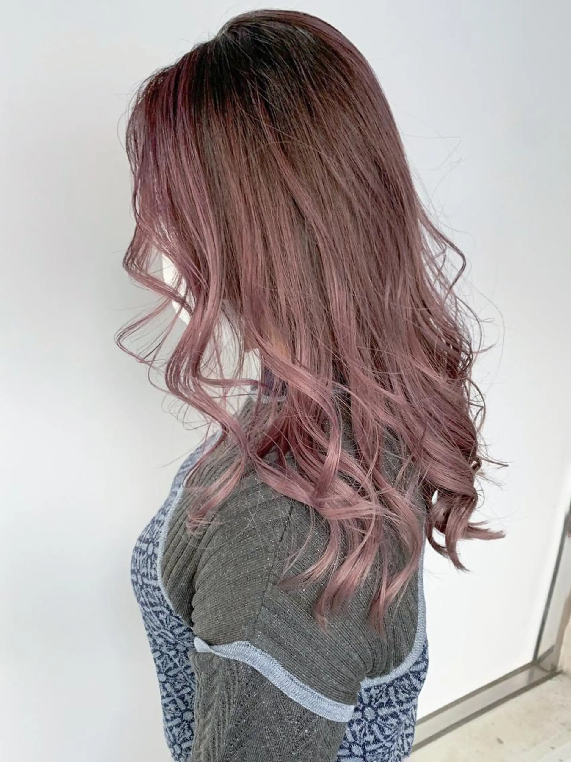 セミロング カラー パーマ ヘアアレンジ バレイヤージュ レイヤーカット ITbyALBUM 八王子店のヘアスタイル