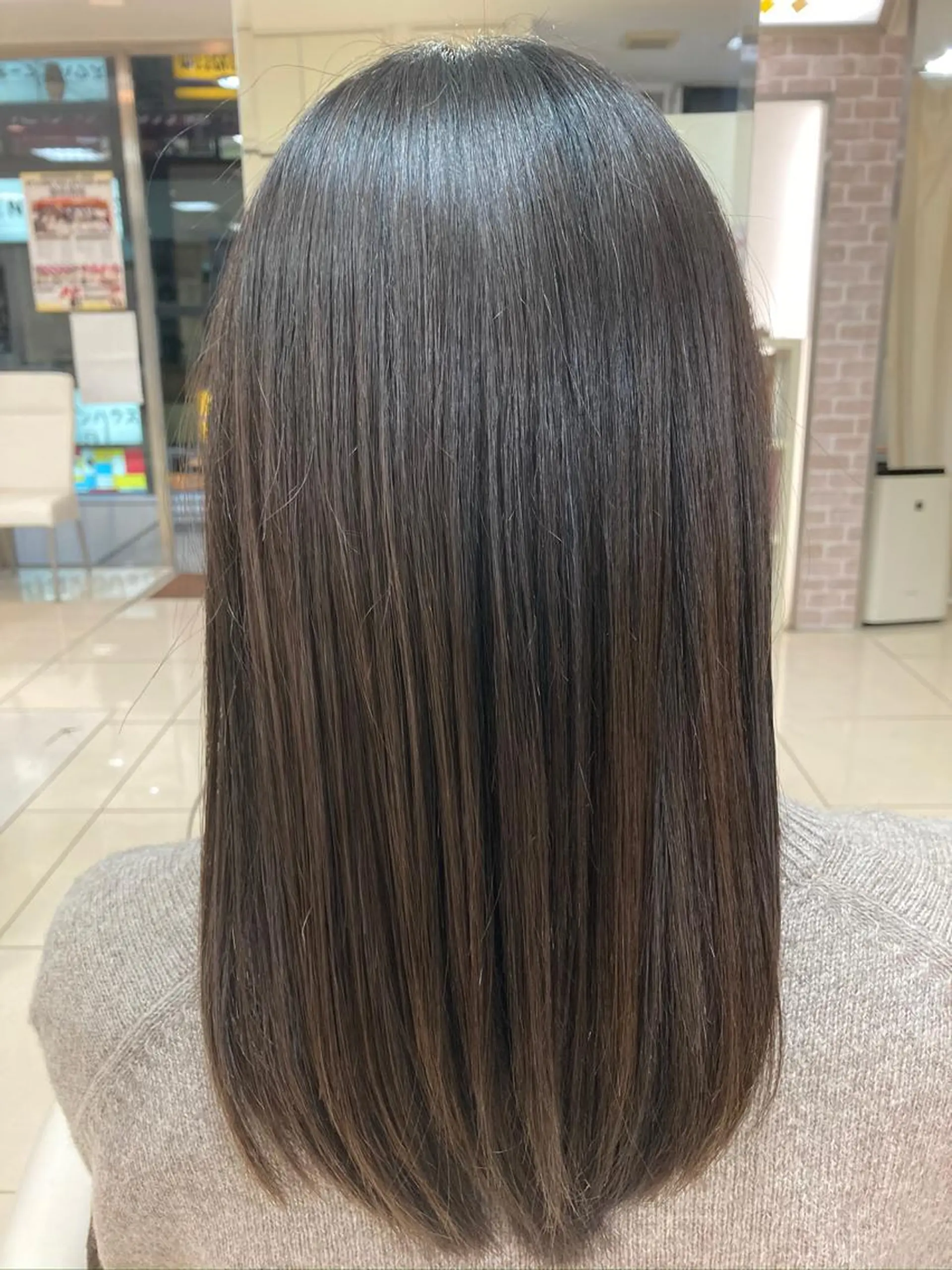 ミディアム 暖色系カラー❤️櫻井 亜美のヘアスタイル