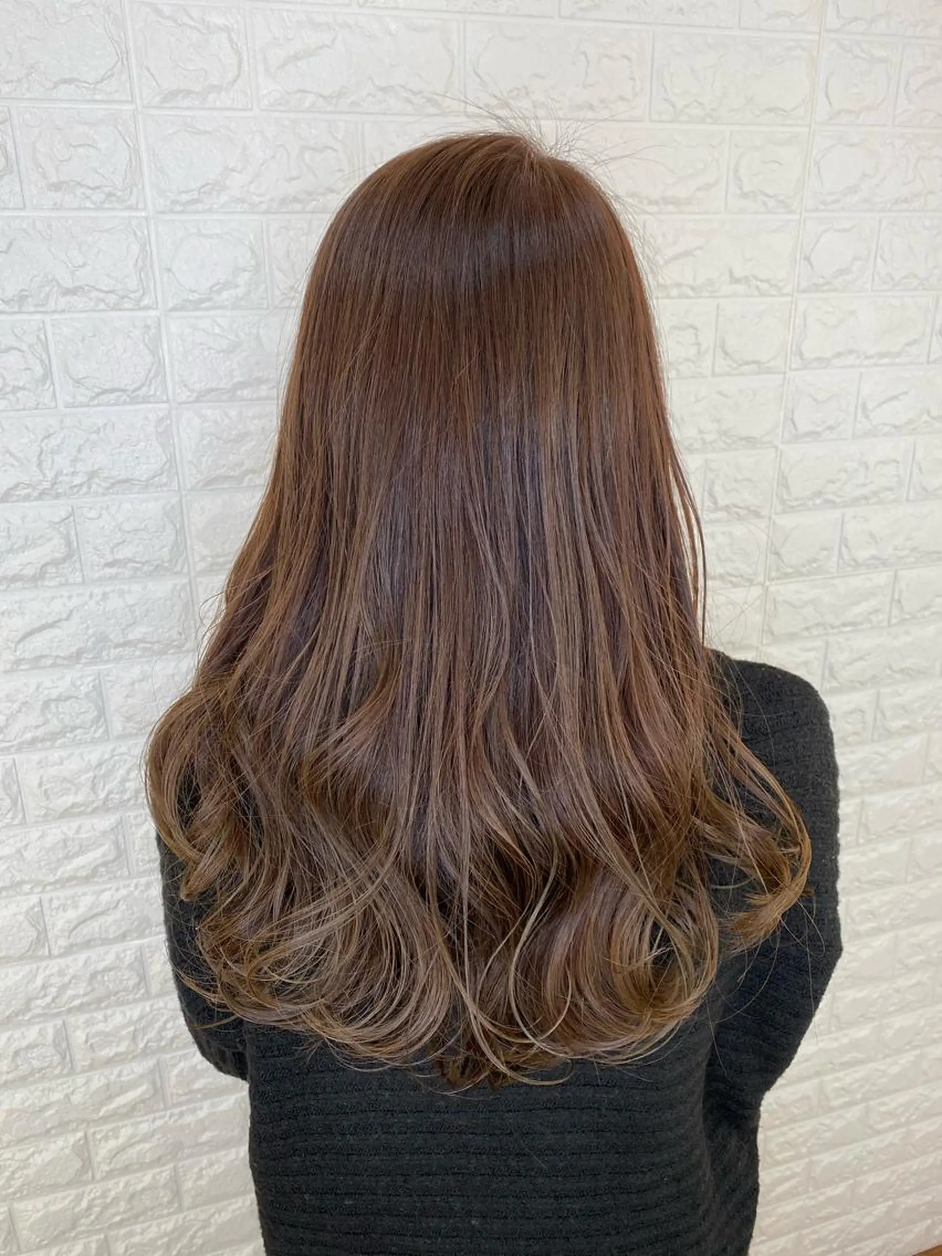 ロング ヘアカラー 金沢 広美のヘアスタイル