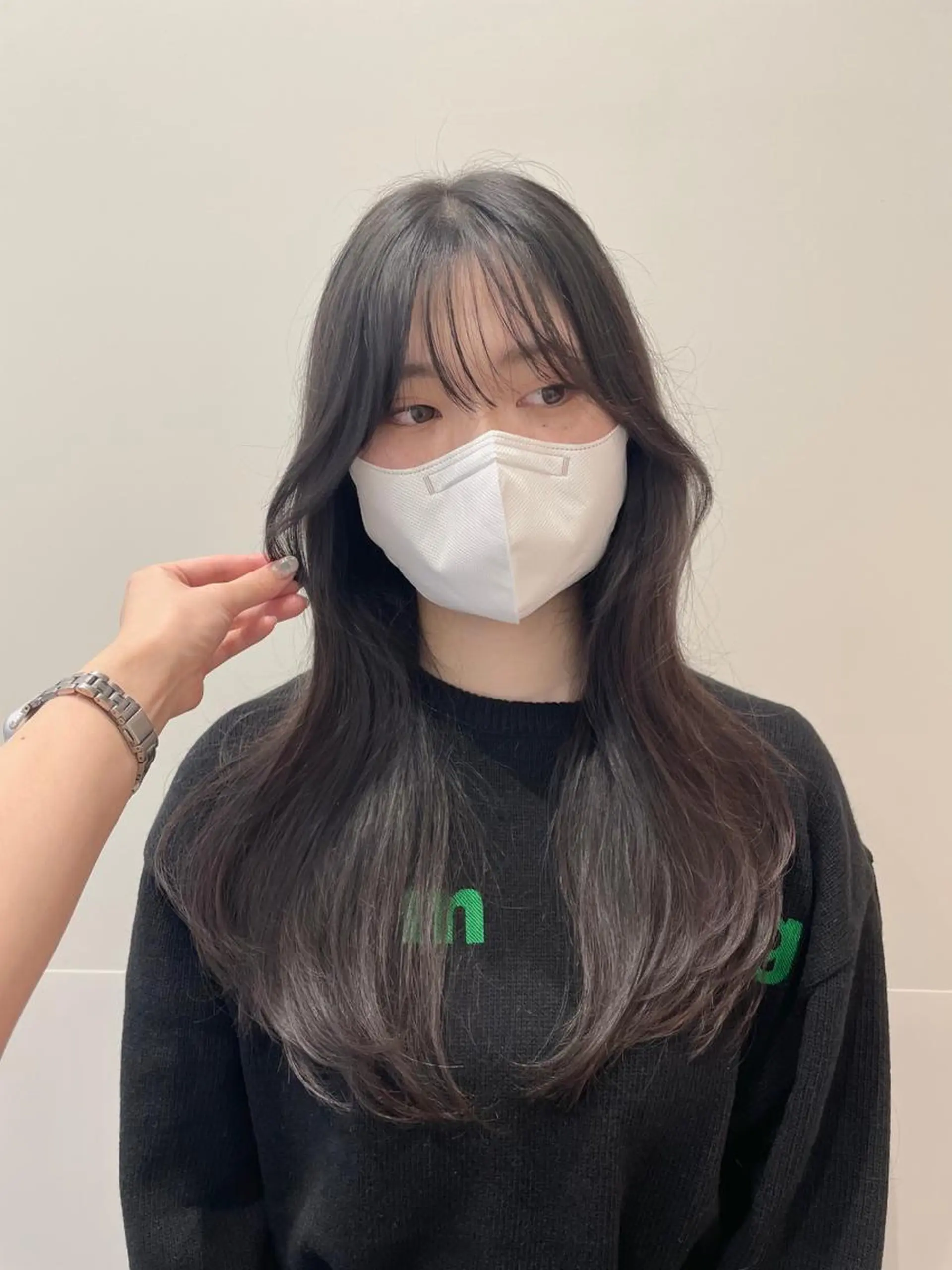 ロング レイヤーカット カット ❤︎︎韓国ヘア❤︎︎ 𝑺𝒉𝒊𝒉𝒐のヘアスタイル
