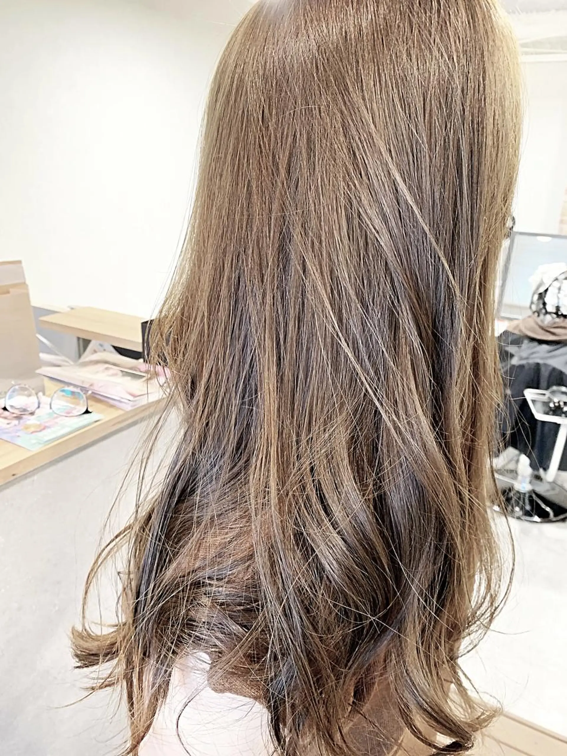 ロング カラー カット ヘアカラー 縮毛矯正 トリートメント 韓国風ツヤ髪サロン ⭐️髪質改善ルーチェのヘアスタイル