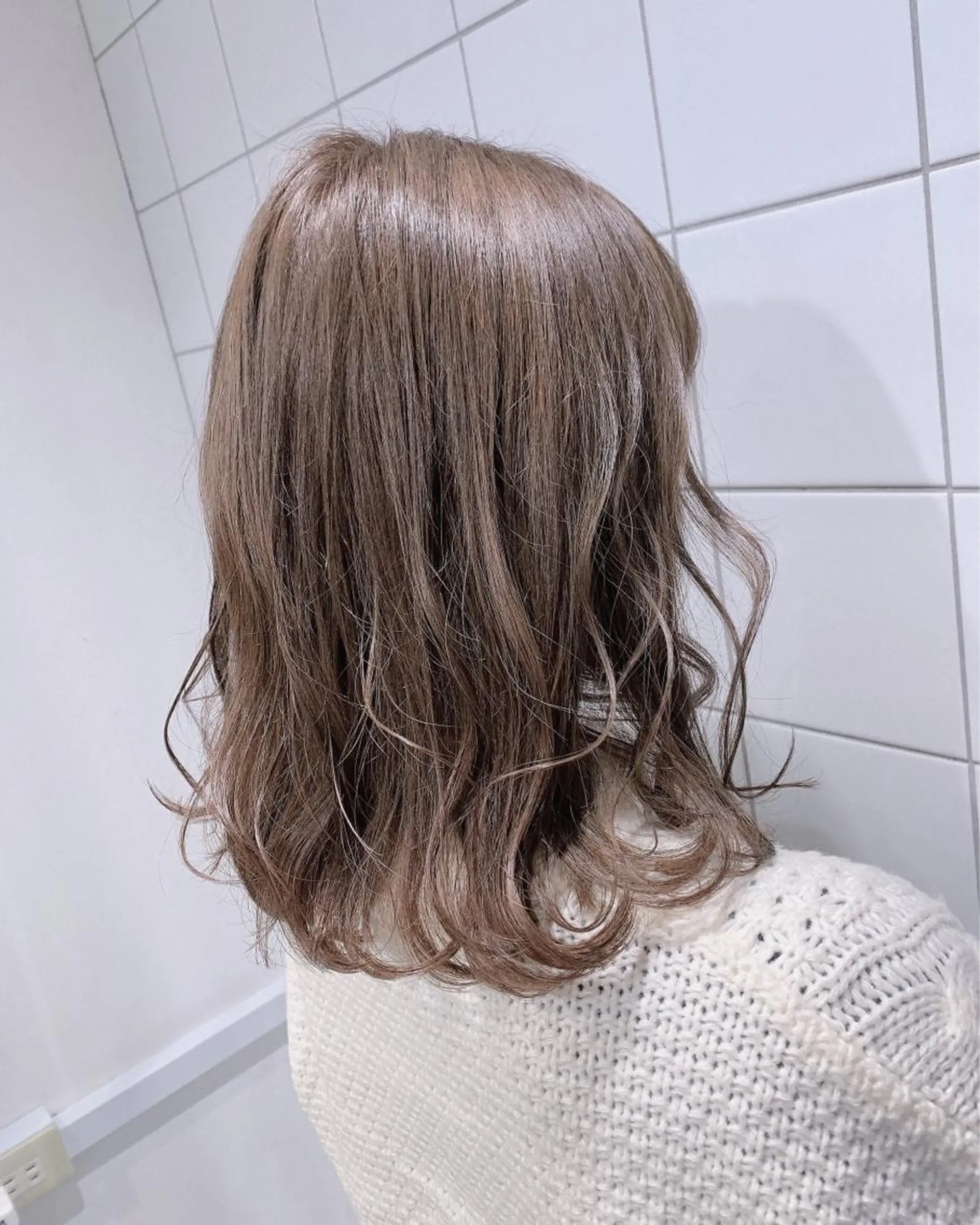 ミディアム カラー ヘアカラー SALOWIN 札幌大通り店所属・🏆ウルフ/レイヤー 指名No.1山口圭佑のヘアスタイル